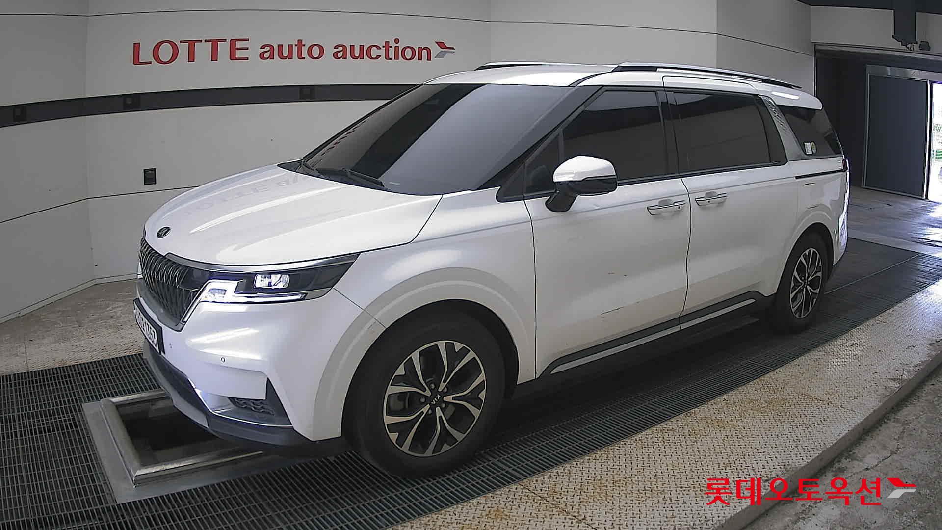 2021 - kia carnival