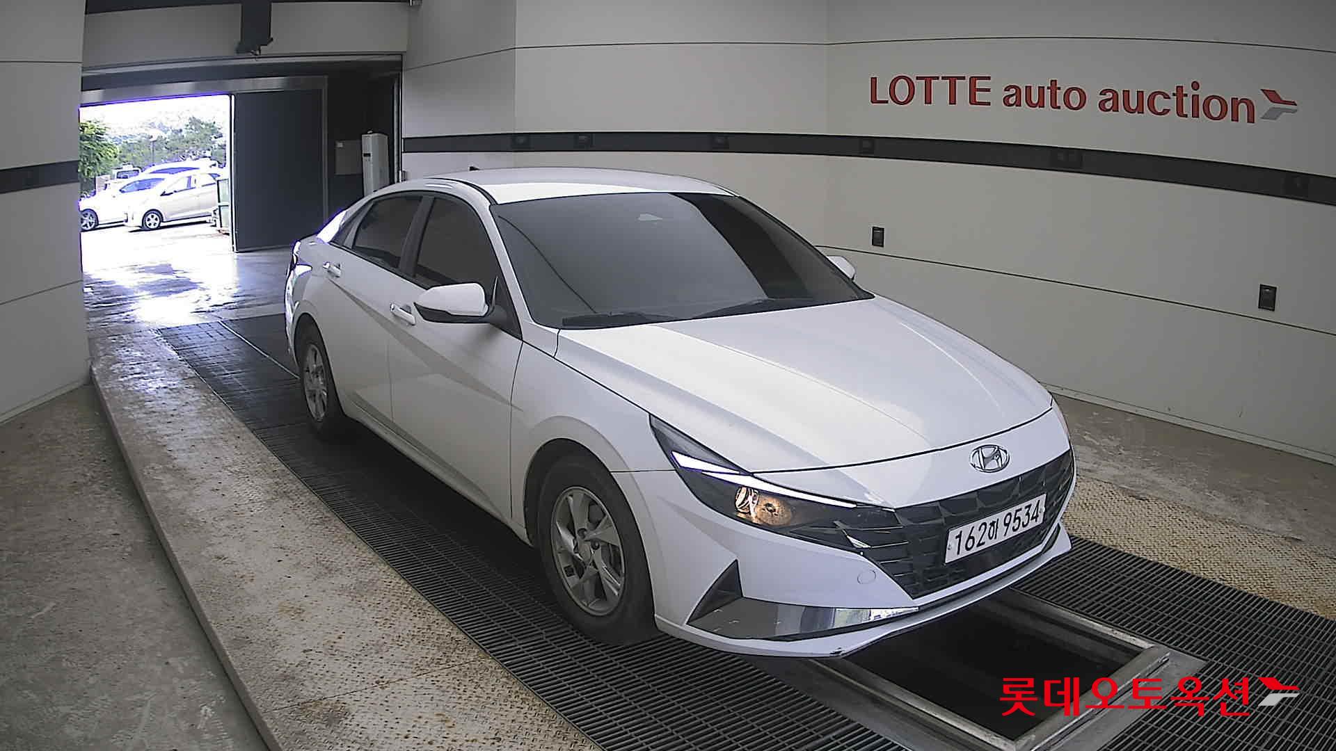 2021 - hyundai avante