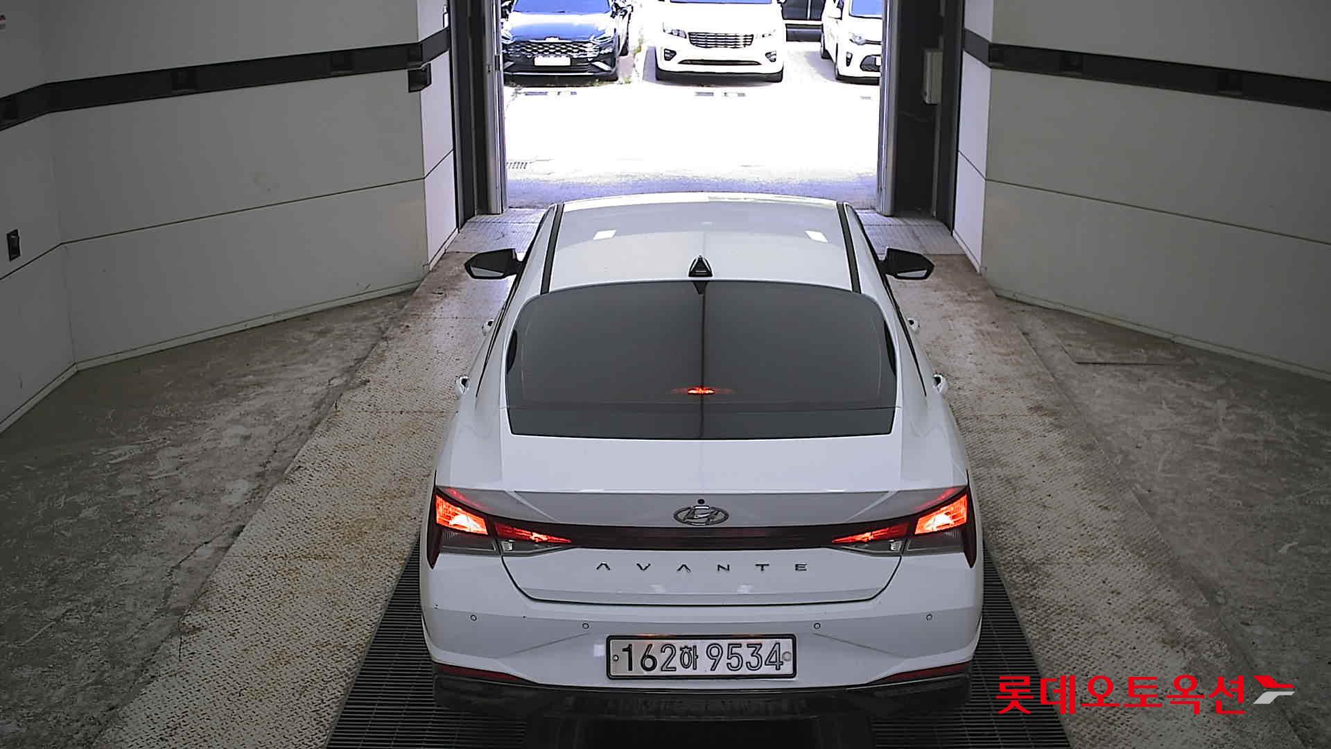 2021 - hyundai avante