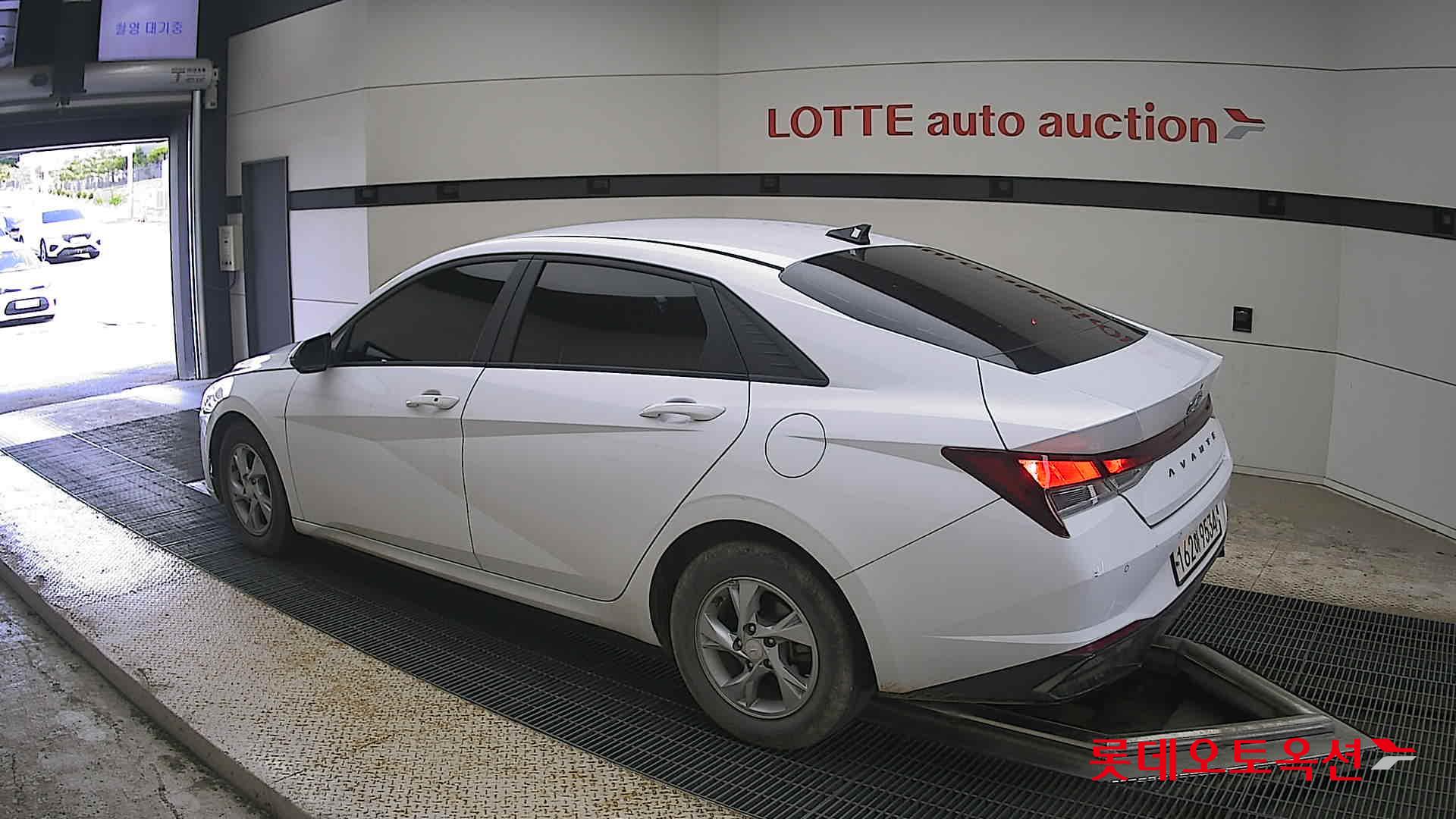2021 - hyundai avante
