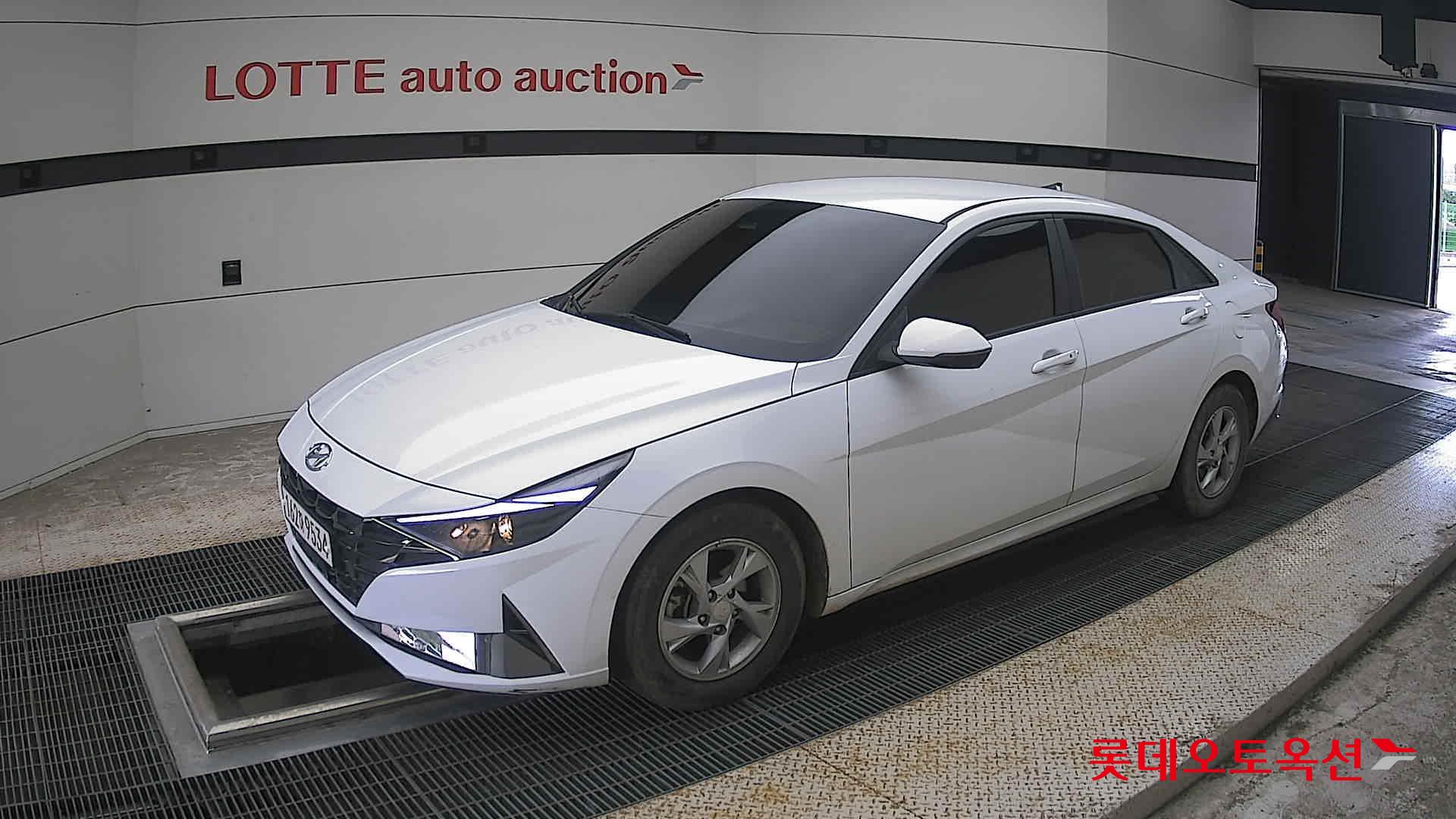 2021 - hyundai avante