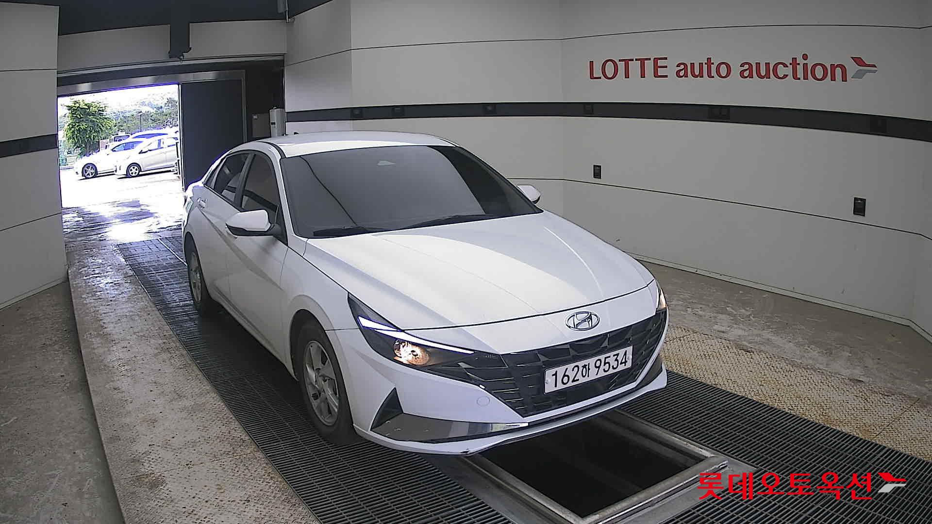 2021 - hyundai avante
