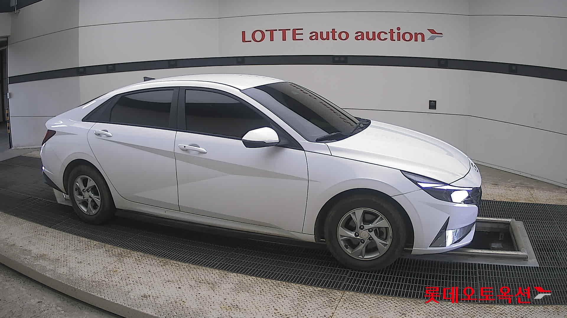 2021 - hyundai avante