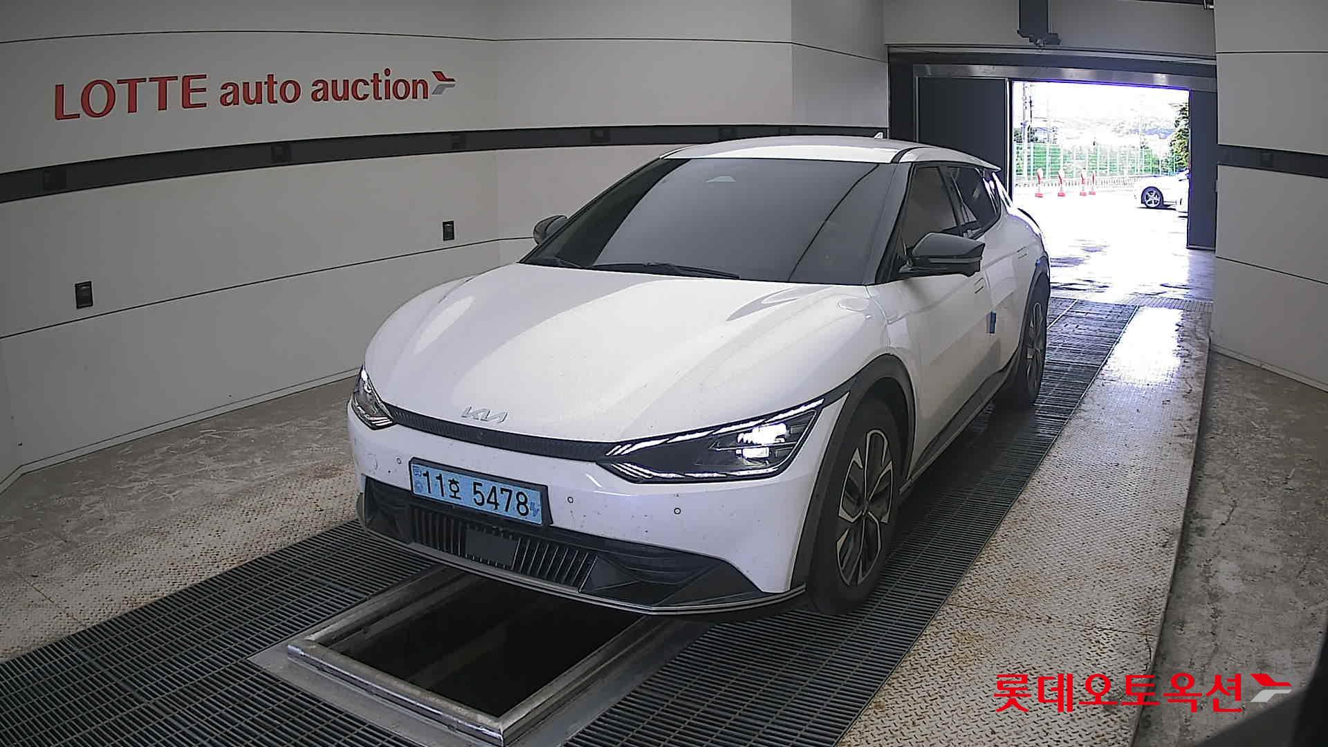 2022 - kia ev6