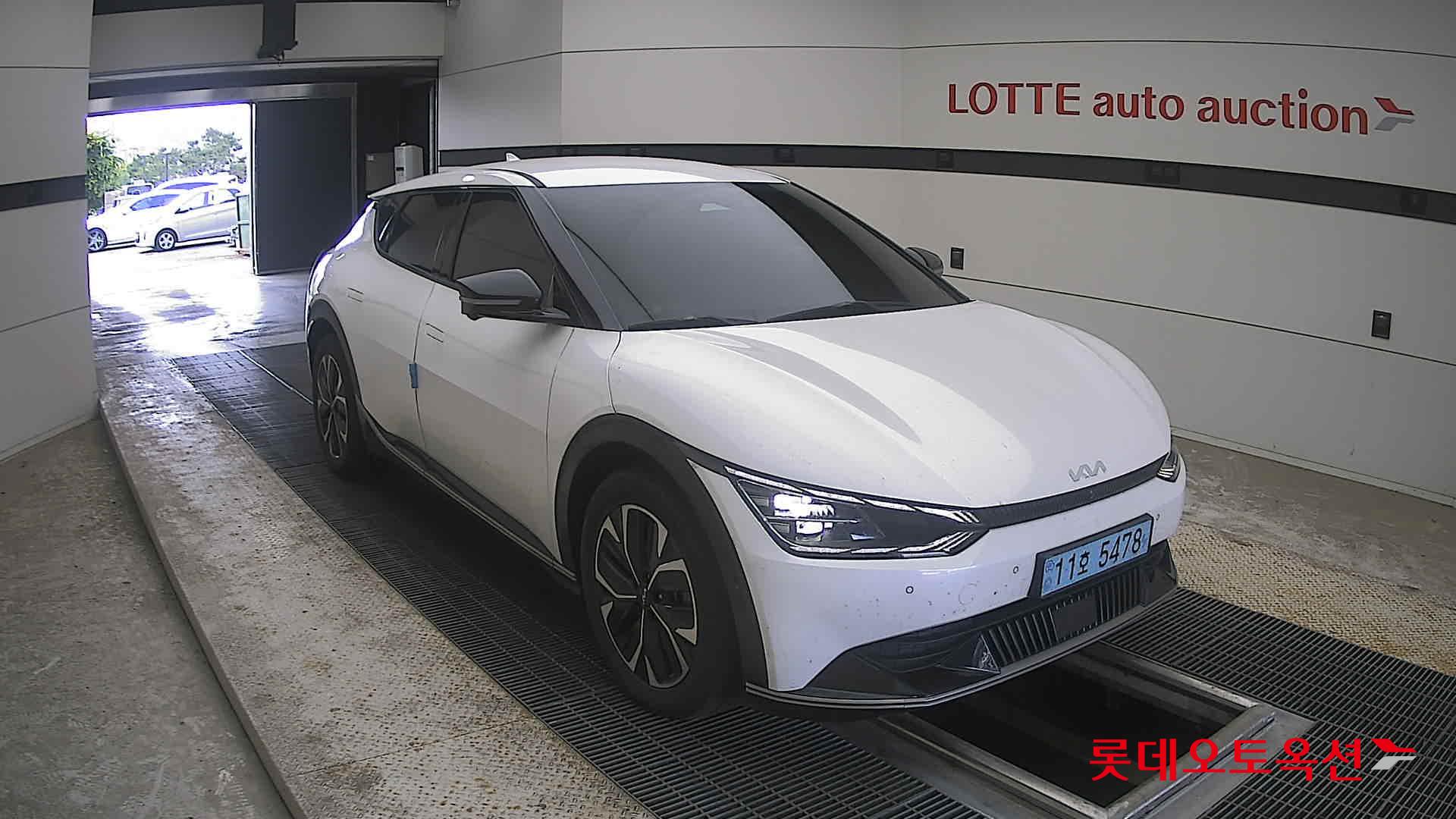 2022 - kia ev6