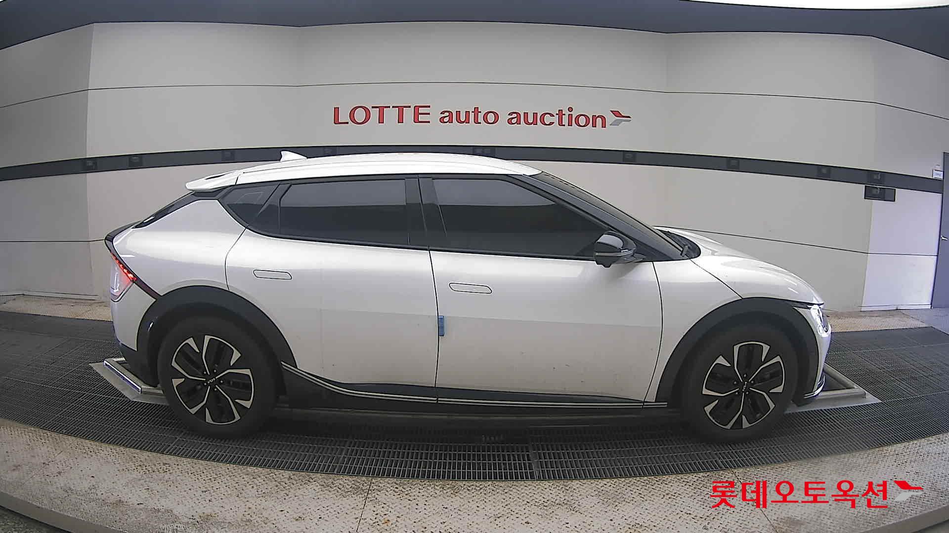 2022 - kia ev6