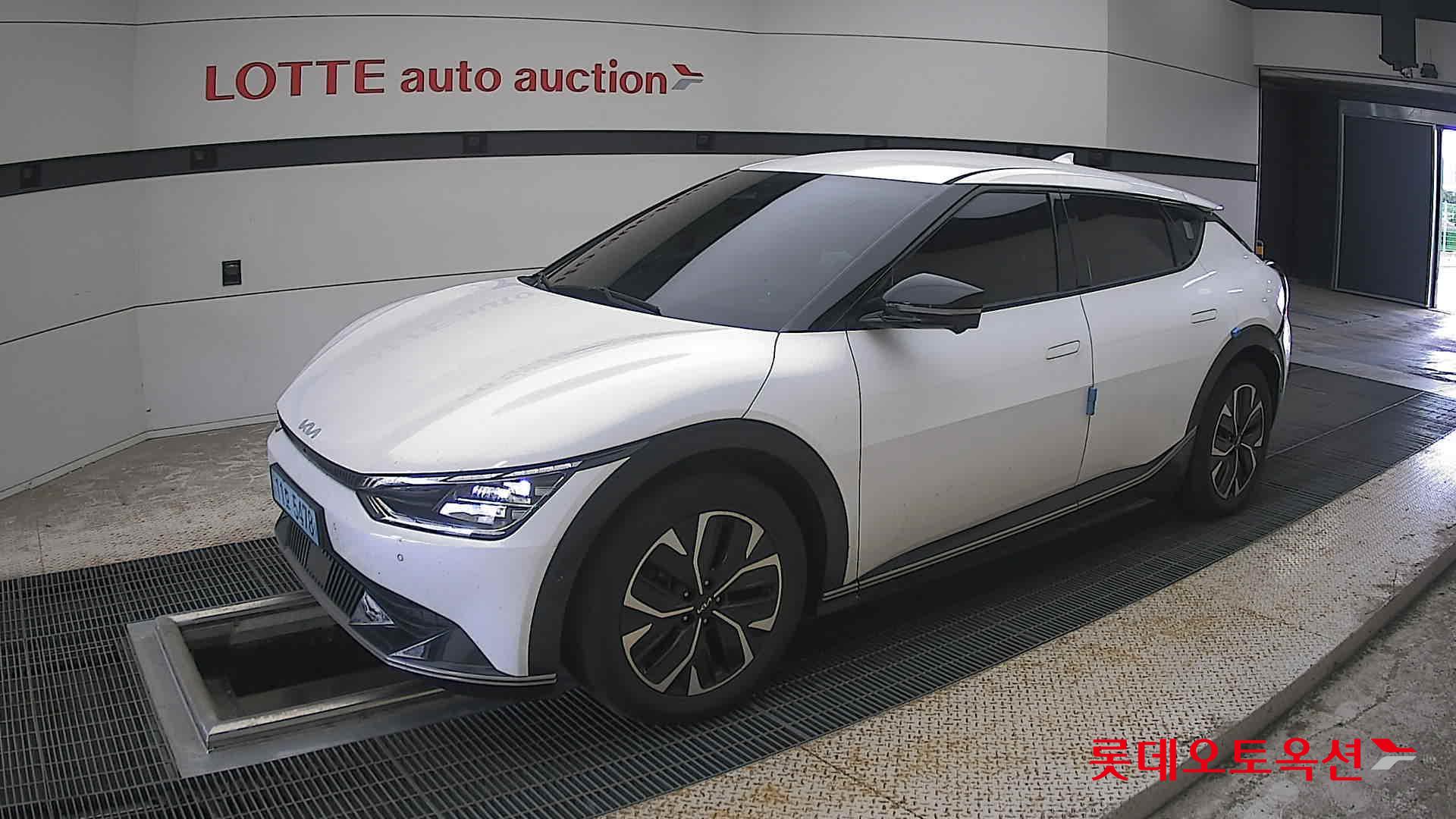 2022 - kia ev6