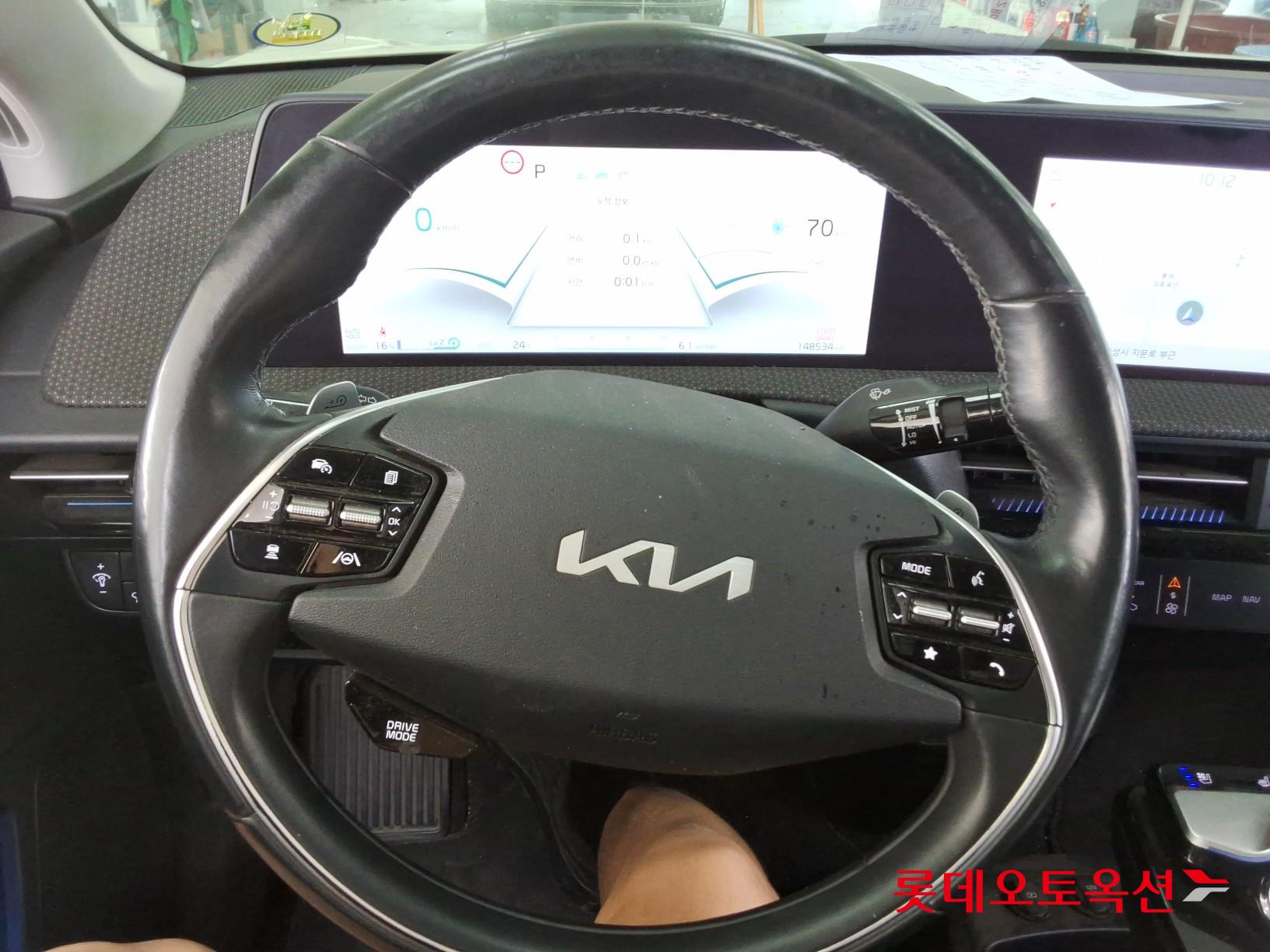 2022 - kia ev6