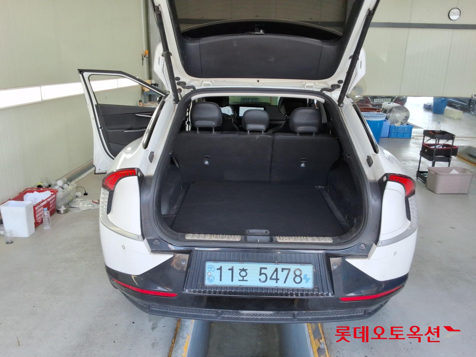 2022 - kia ev6