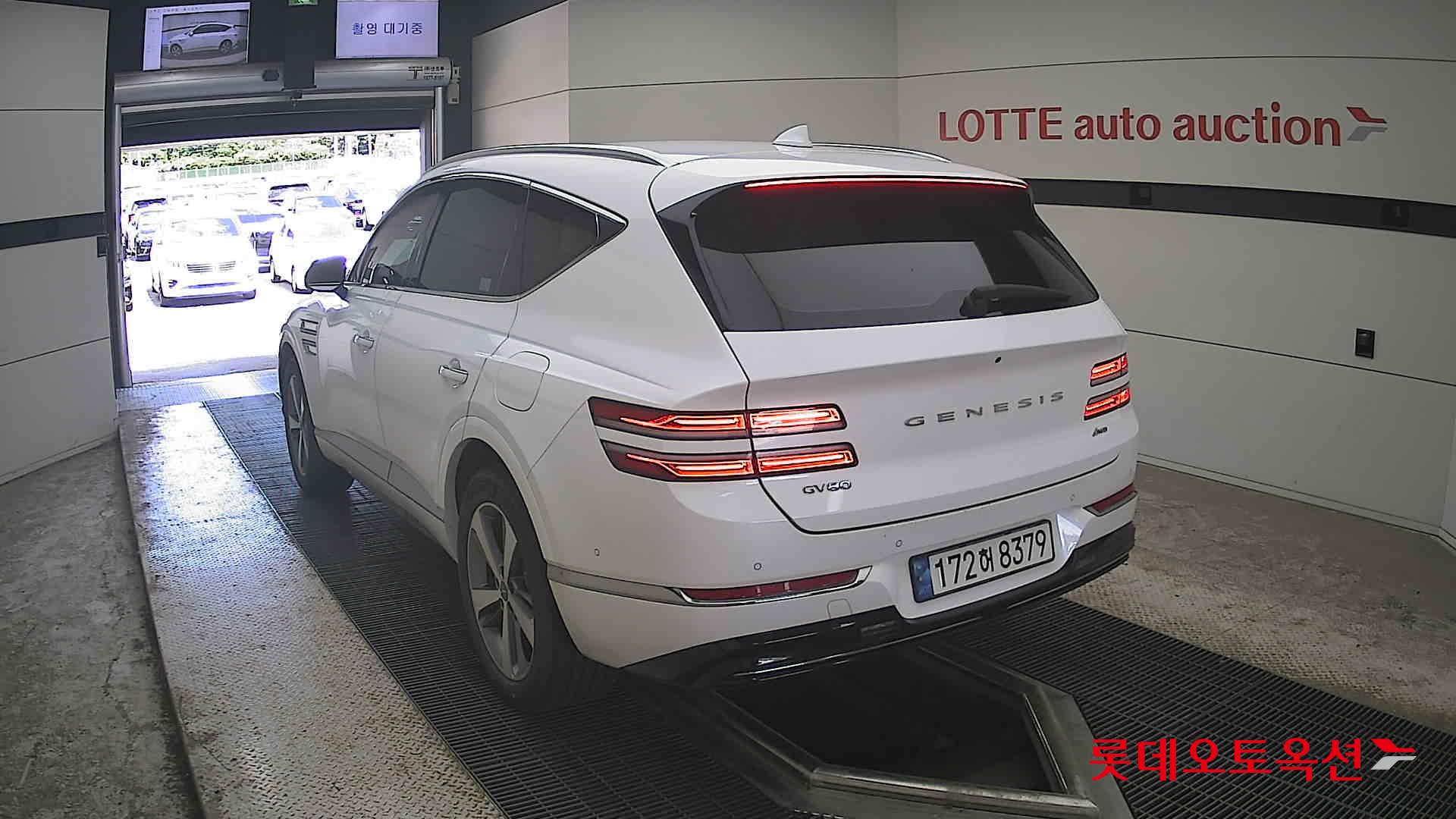 2022 - genesis gv80