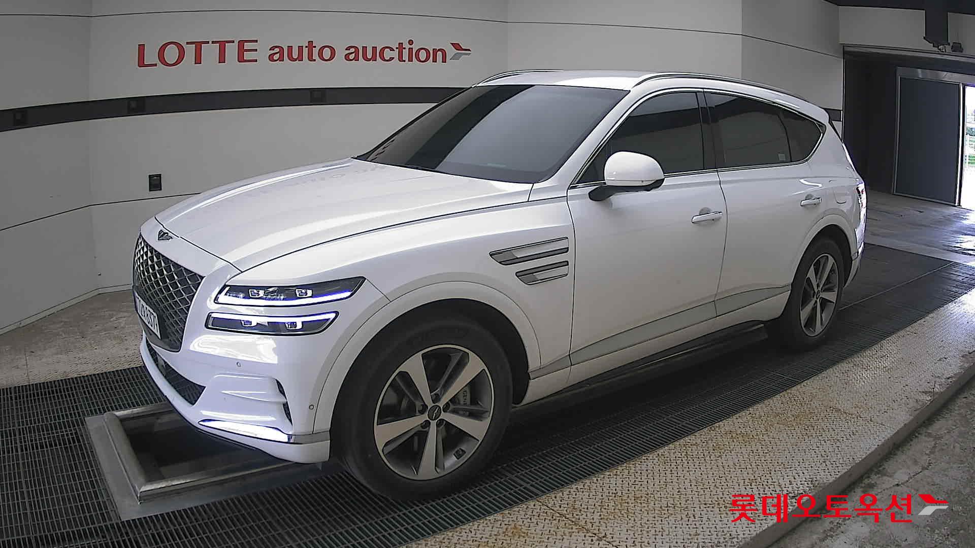 2022 - genesis gv80