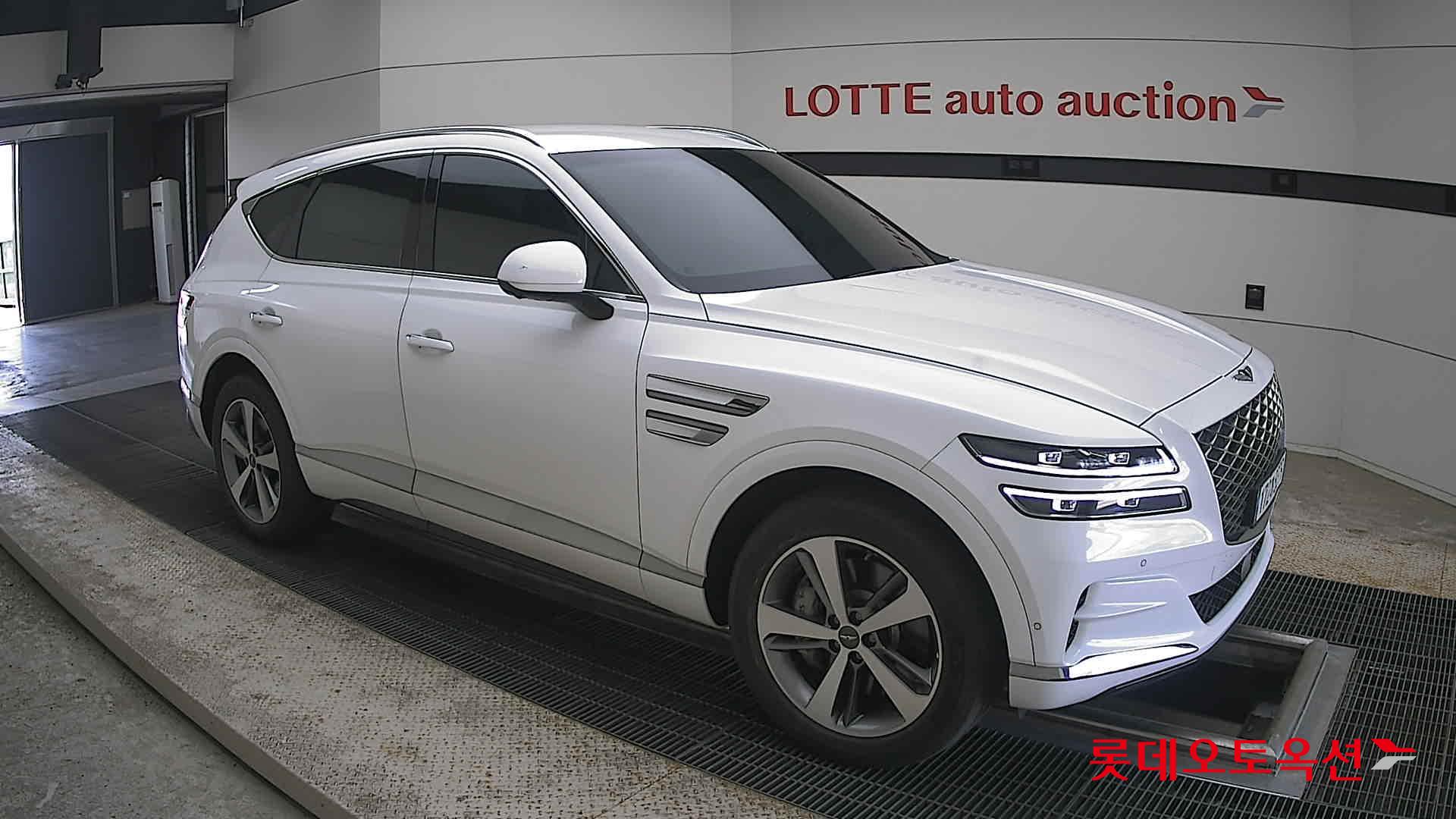 2022 - genesis gv80