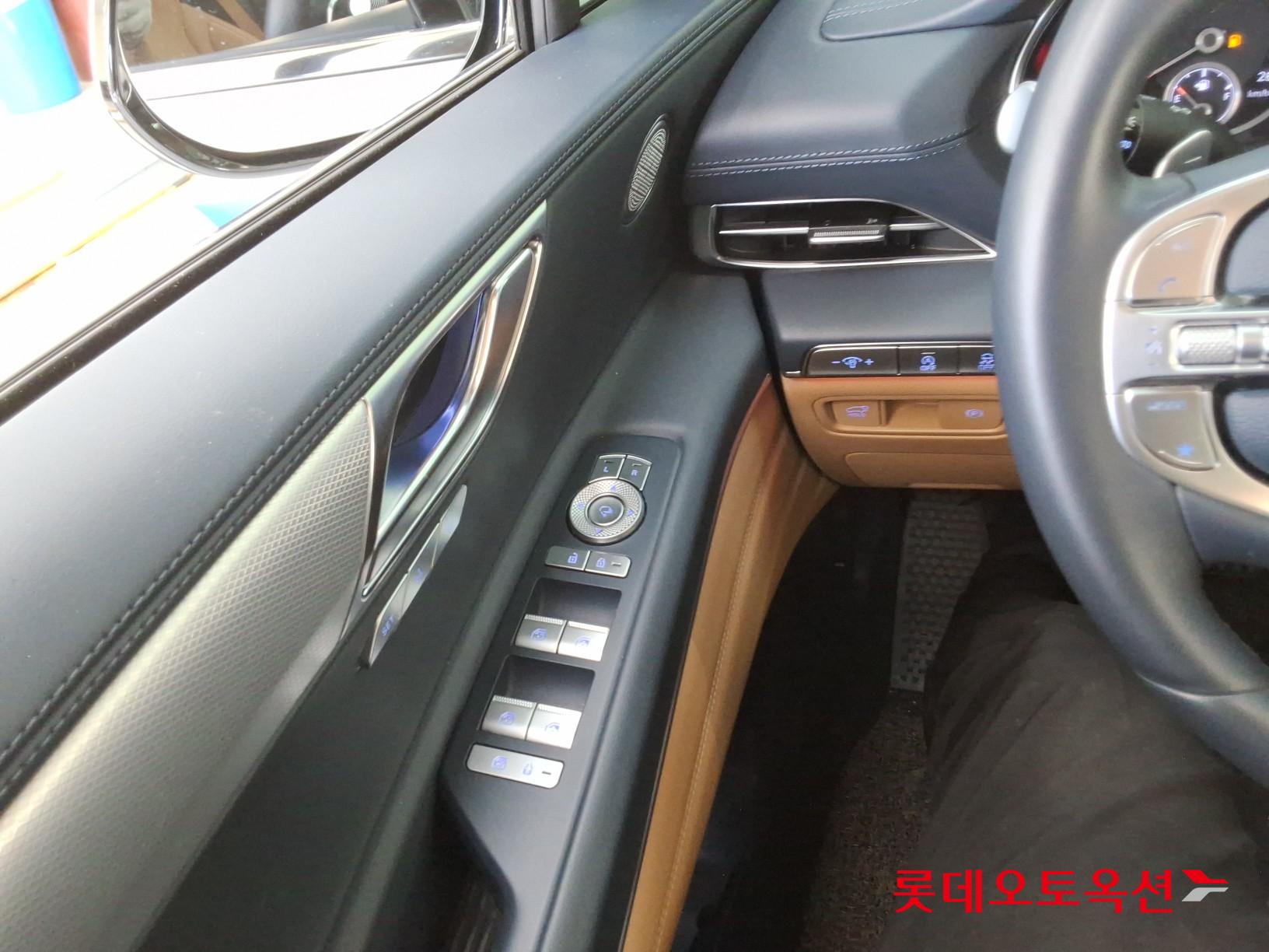2022 - genesis gv80
