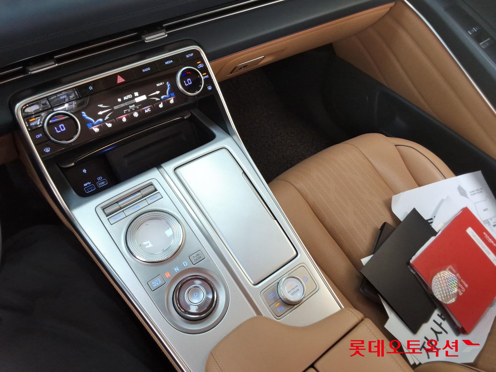 2022 - genesis gv80