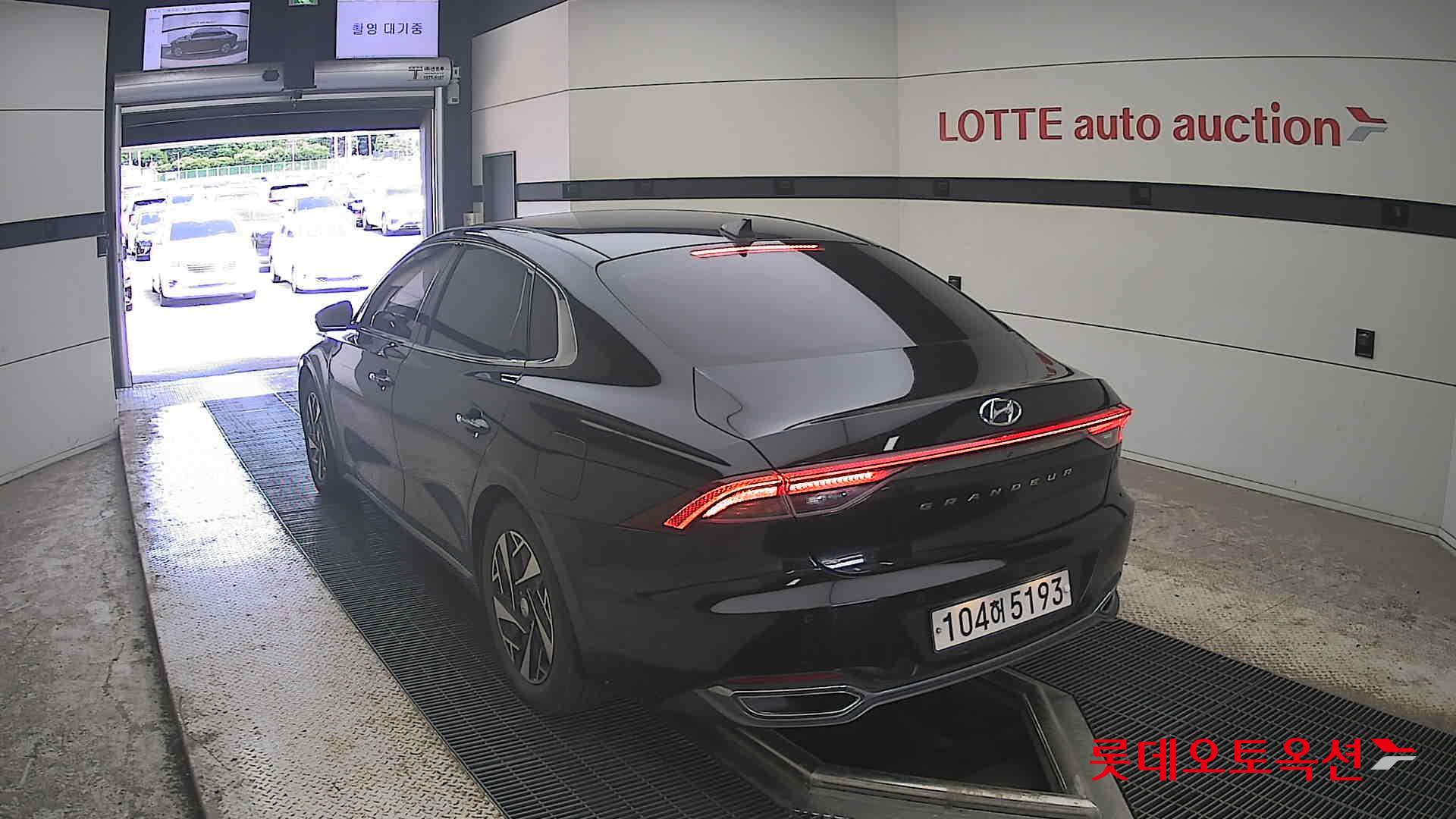 2021 - hyundai grandeur