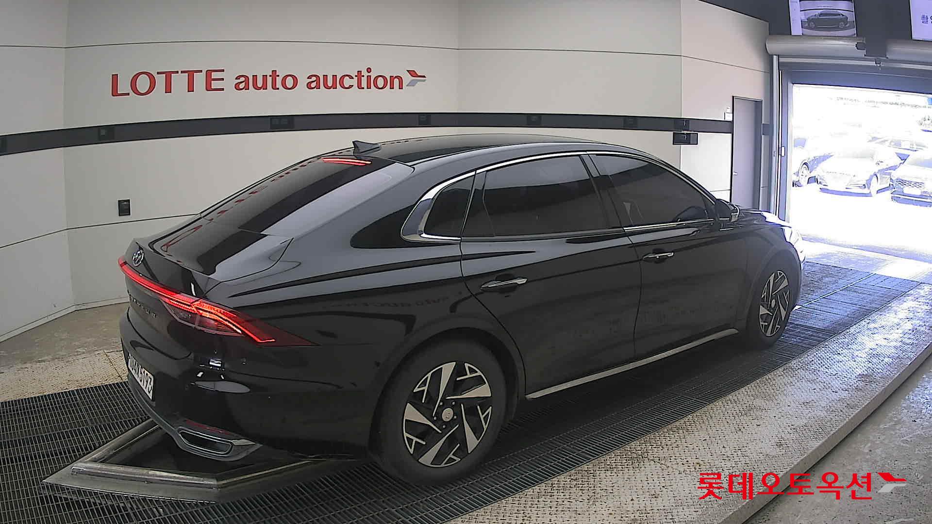 2021 - hyundai grandeur