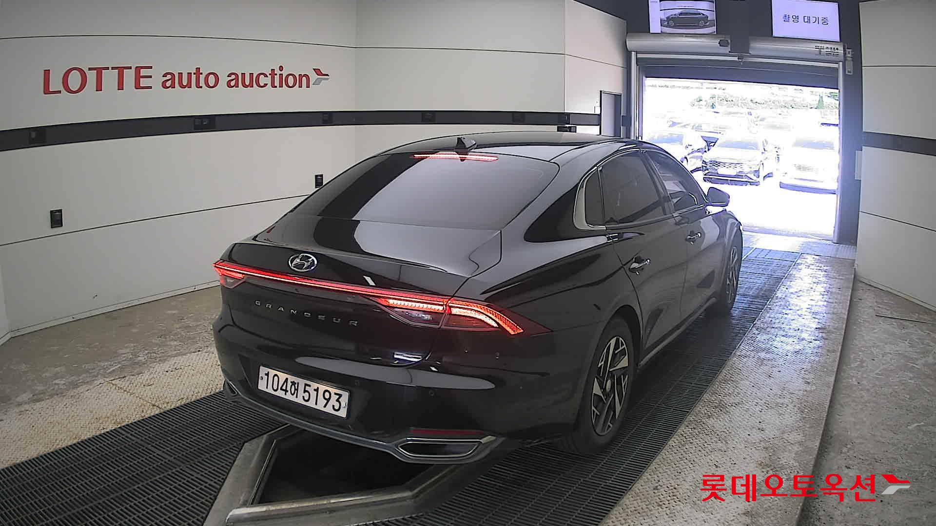 2021 - hyundai grandeur