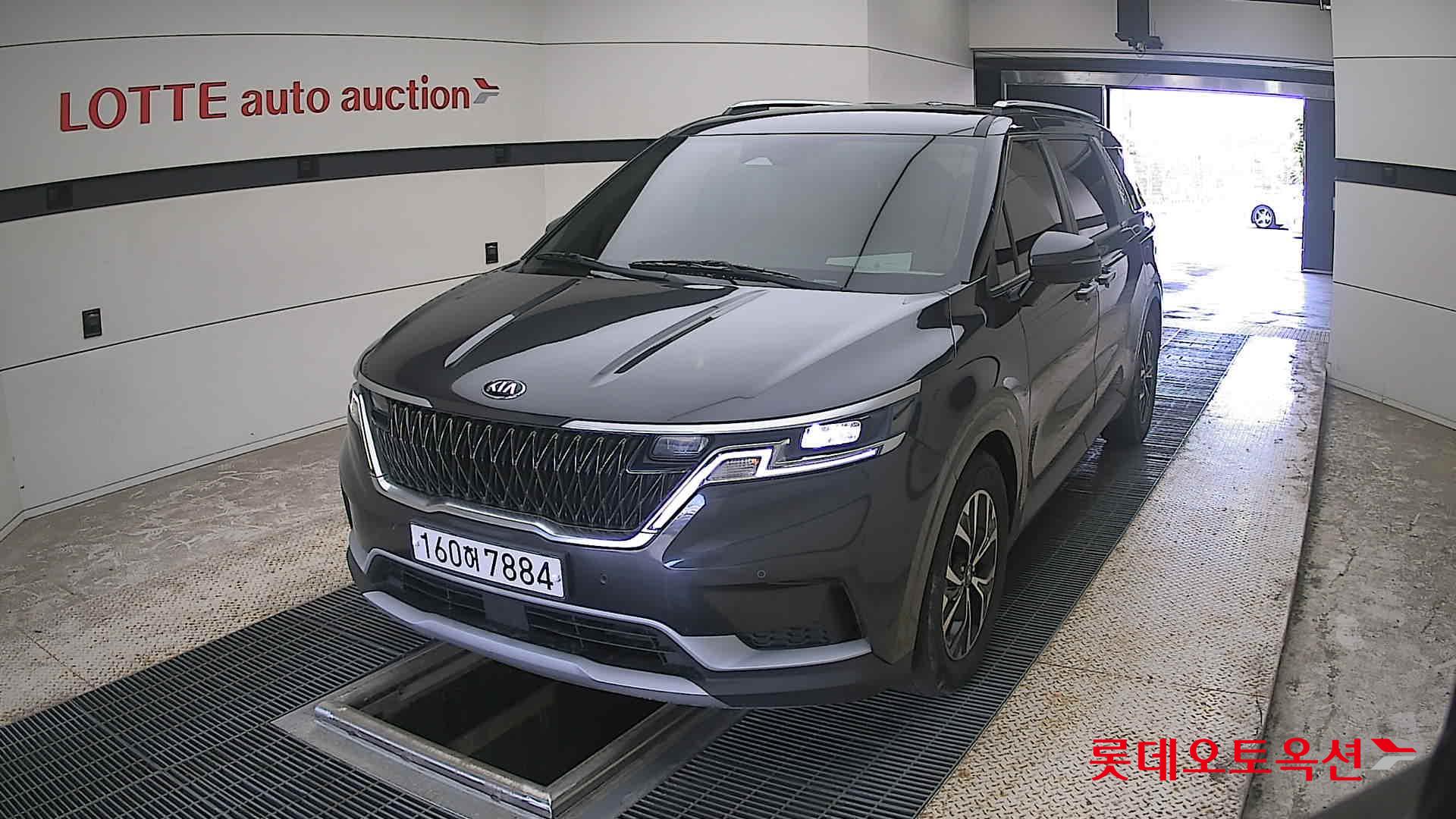 2021 - kia carnival