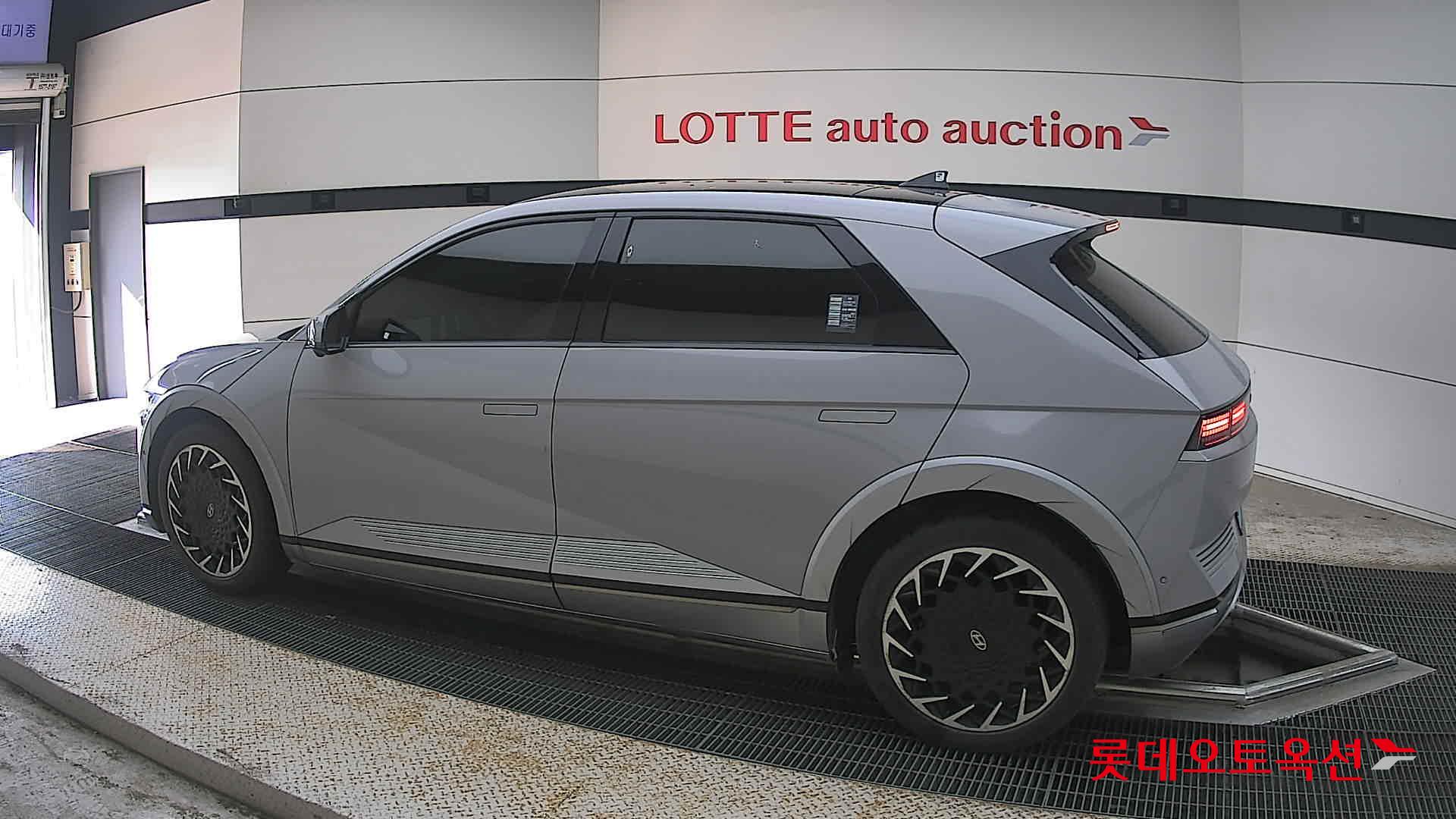 2022 - hyundai ioniq
