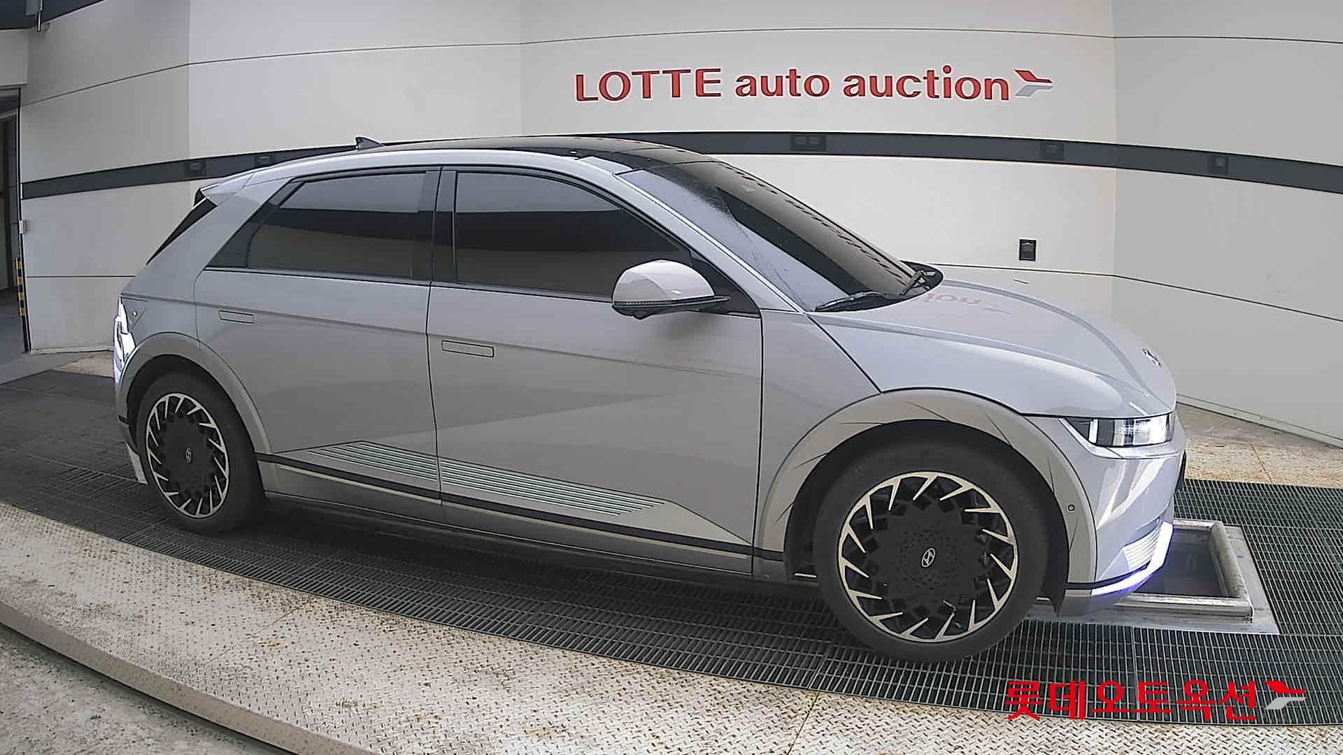 2022 - hyundai ioniq