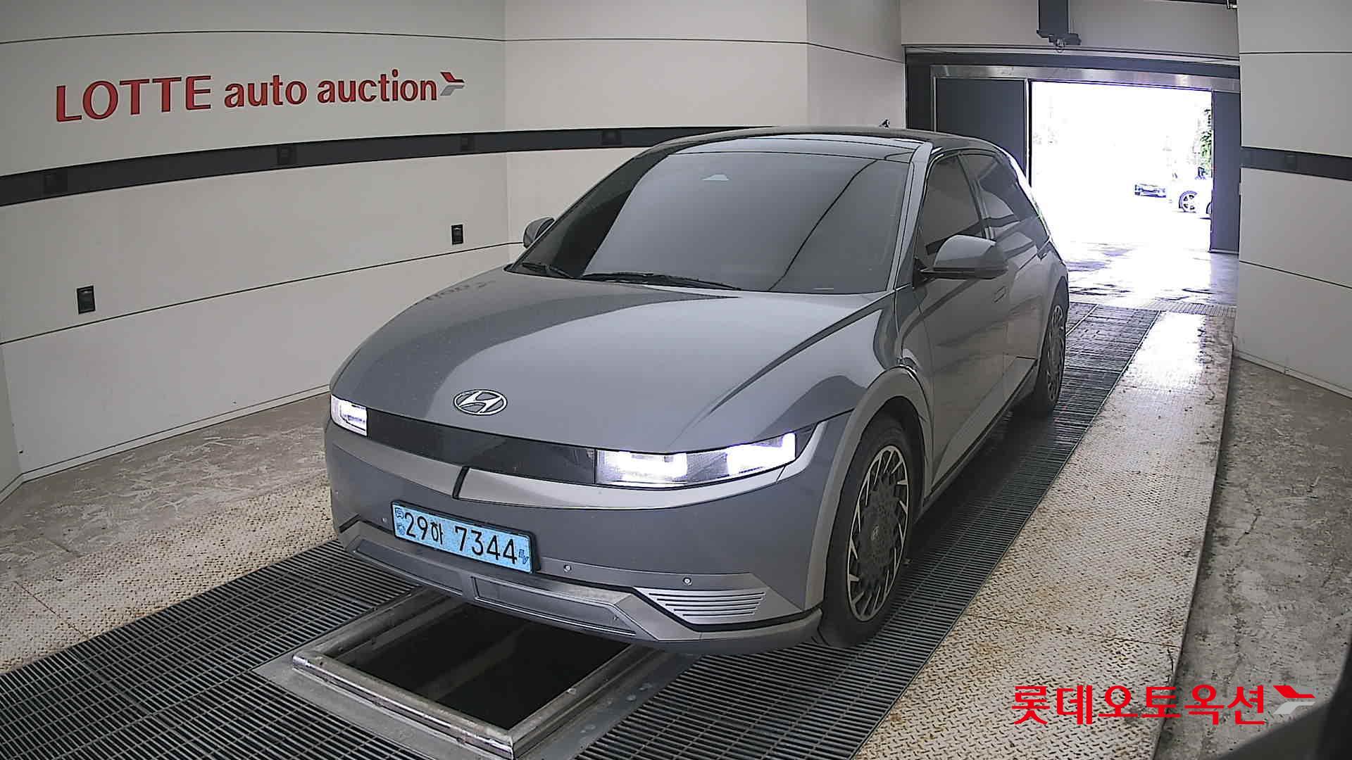 2022 - hyundai ioniq