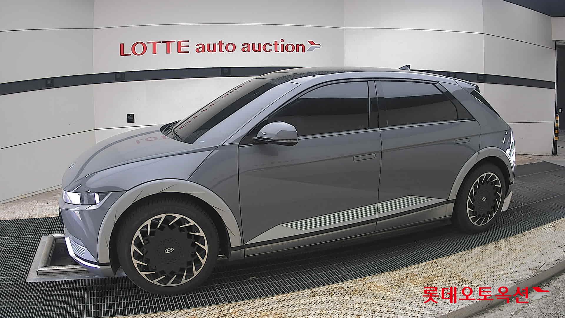2022 - hyundai ioniq