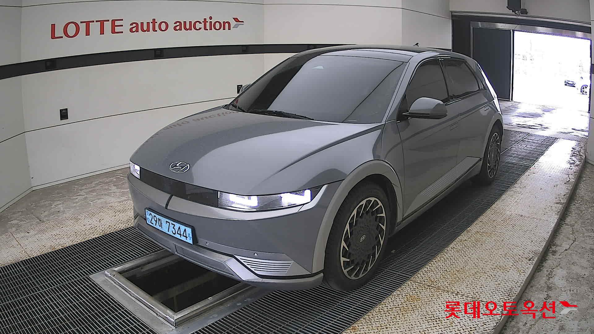 2022 - hyundai ioniq