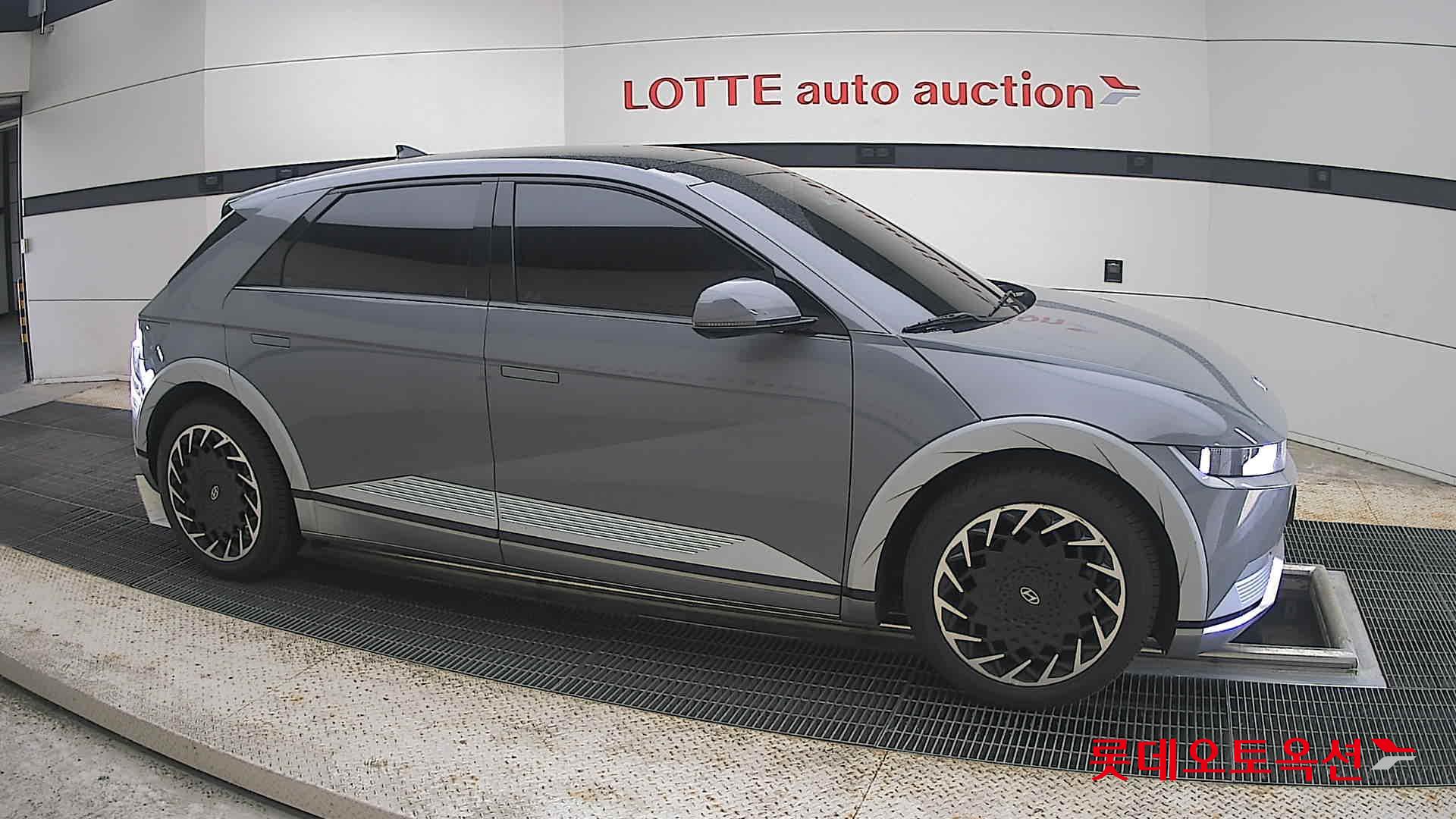 2022 - hyundai ioniq