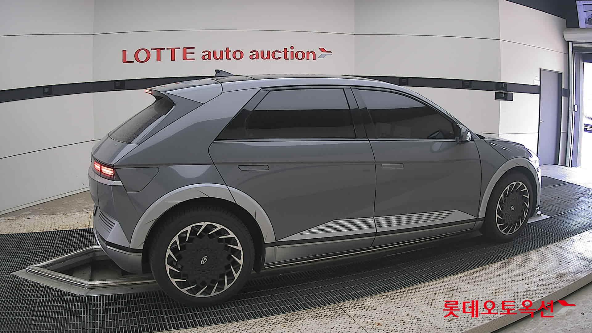 2022 - hyundai ioniq
