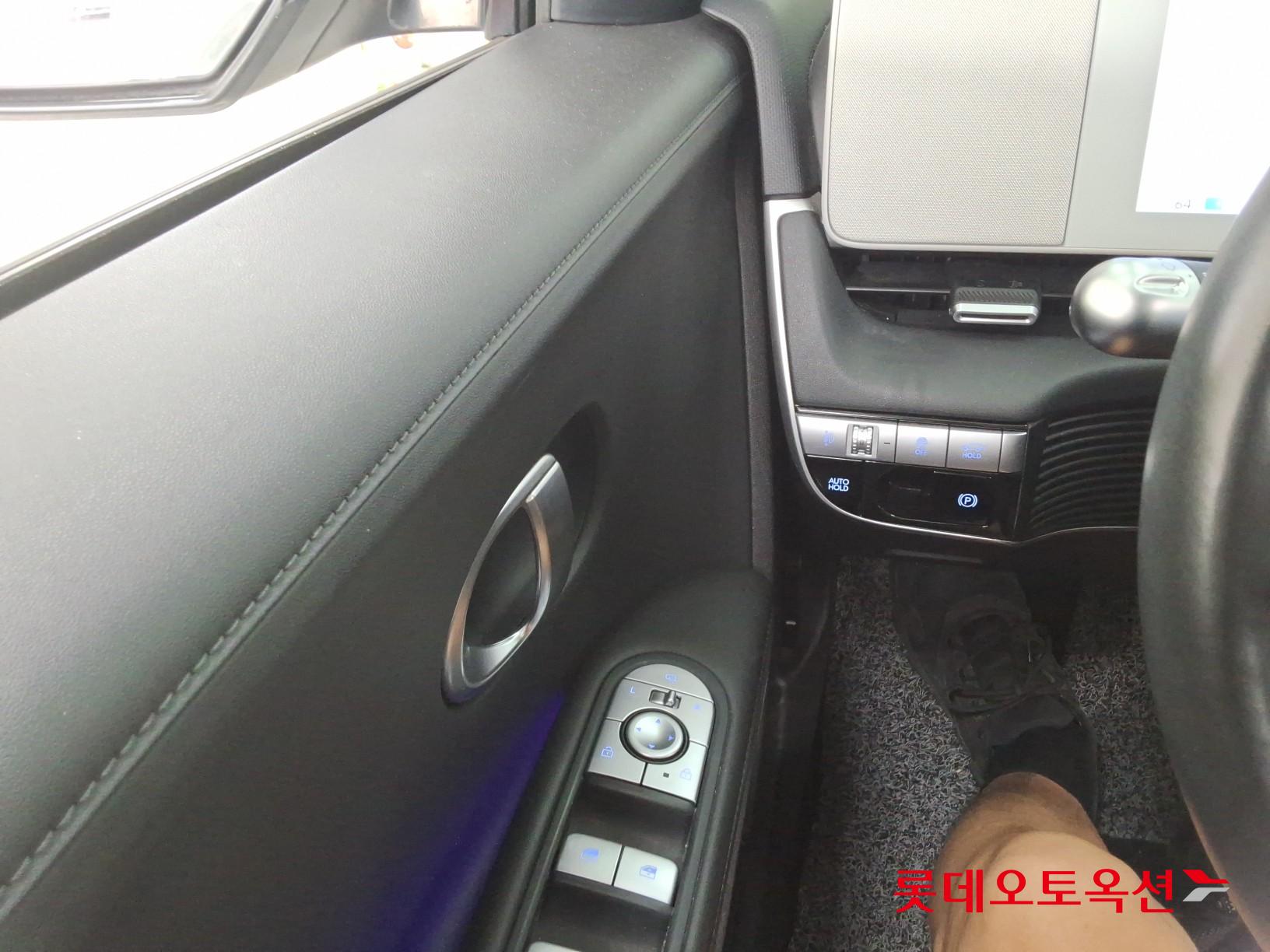 2022 - hyundai ioniq