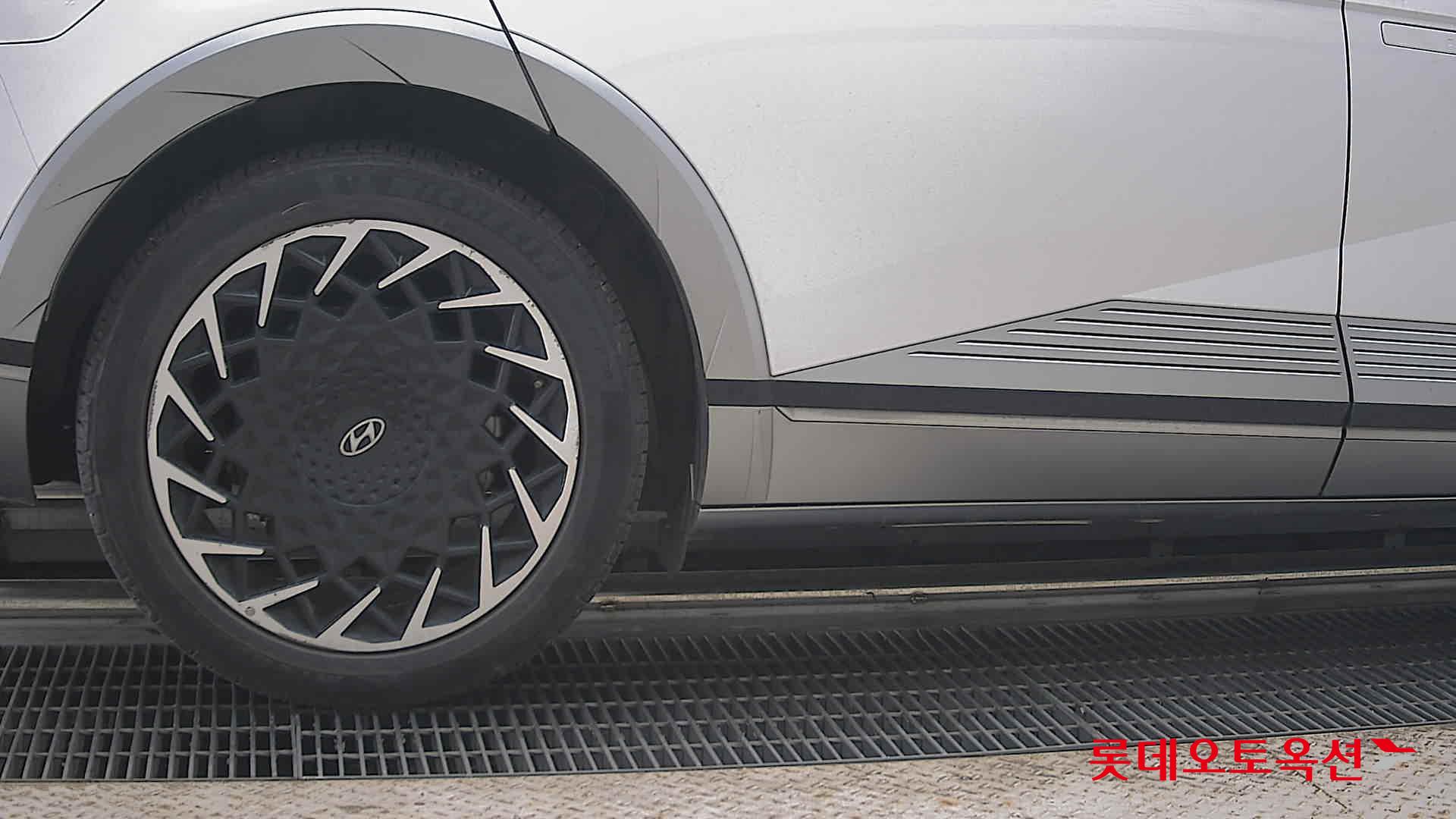 2022 - hyundai ioniq