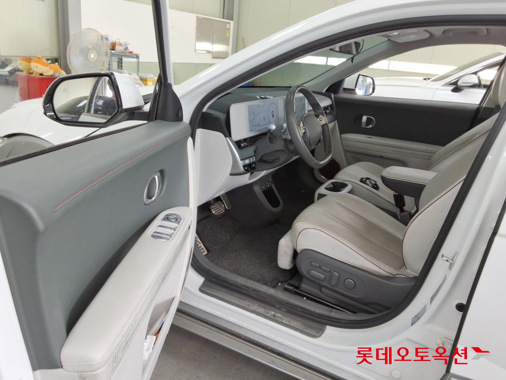2022 - hyundai ioniq