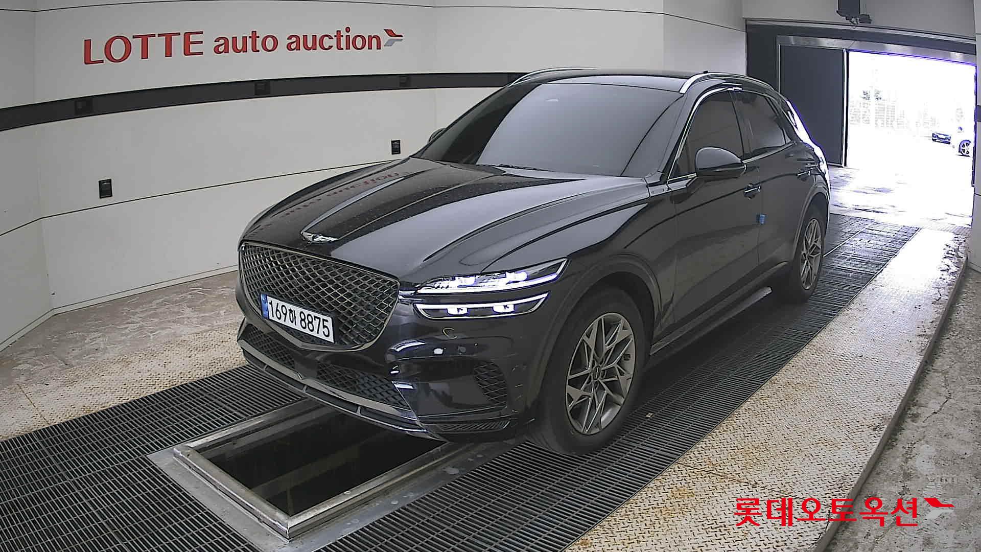 2022 - genesis gv70
