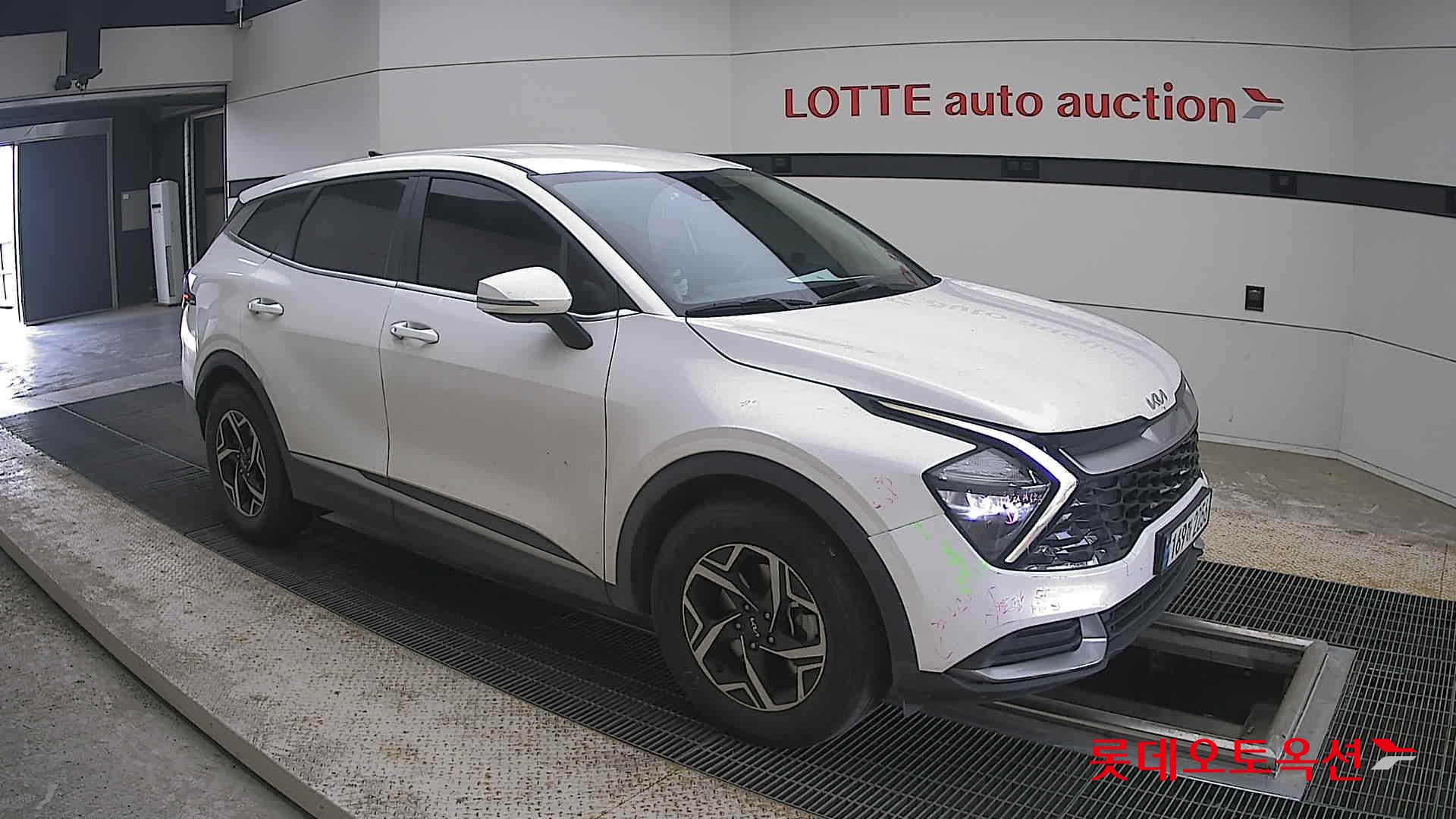 2022 - kia sportage
