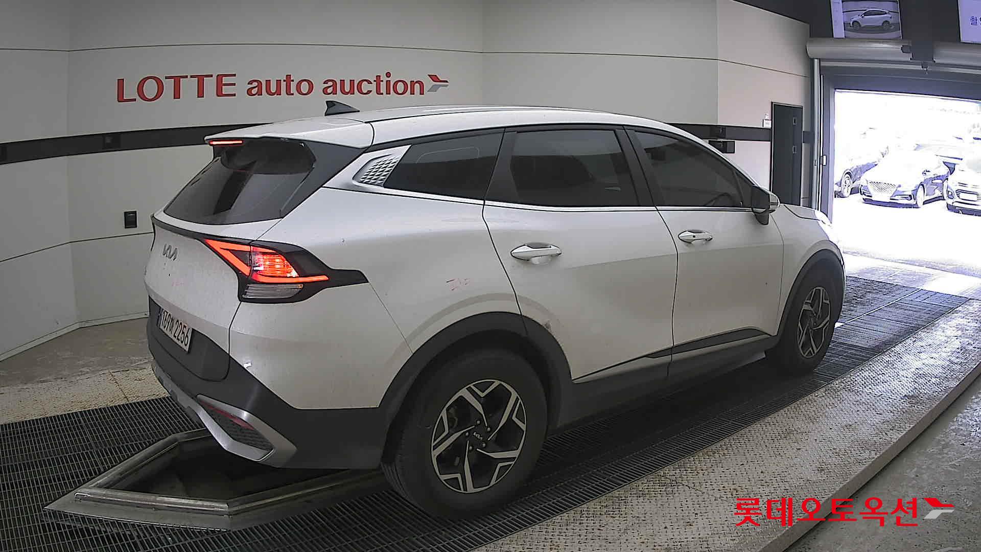 2022 - kia sportage