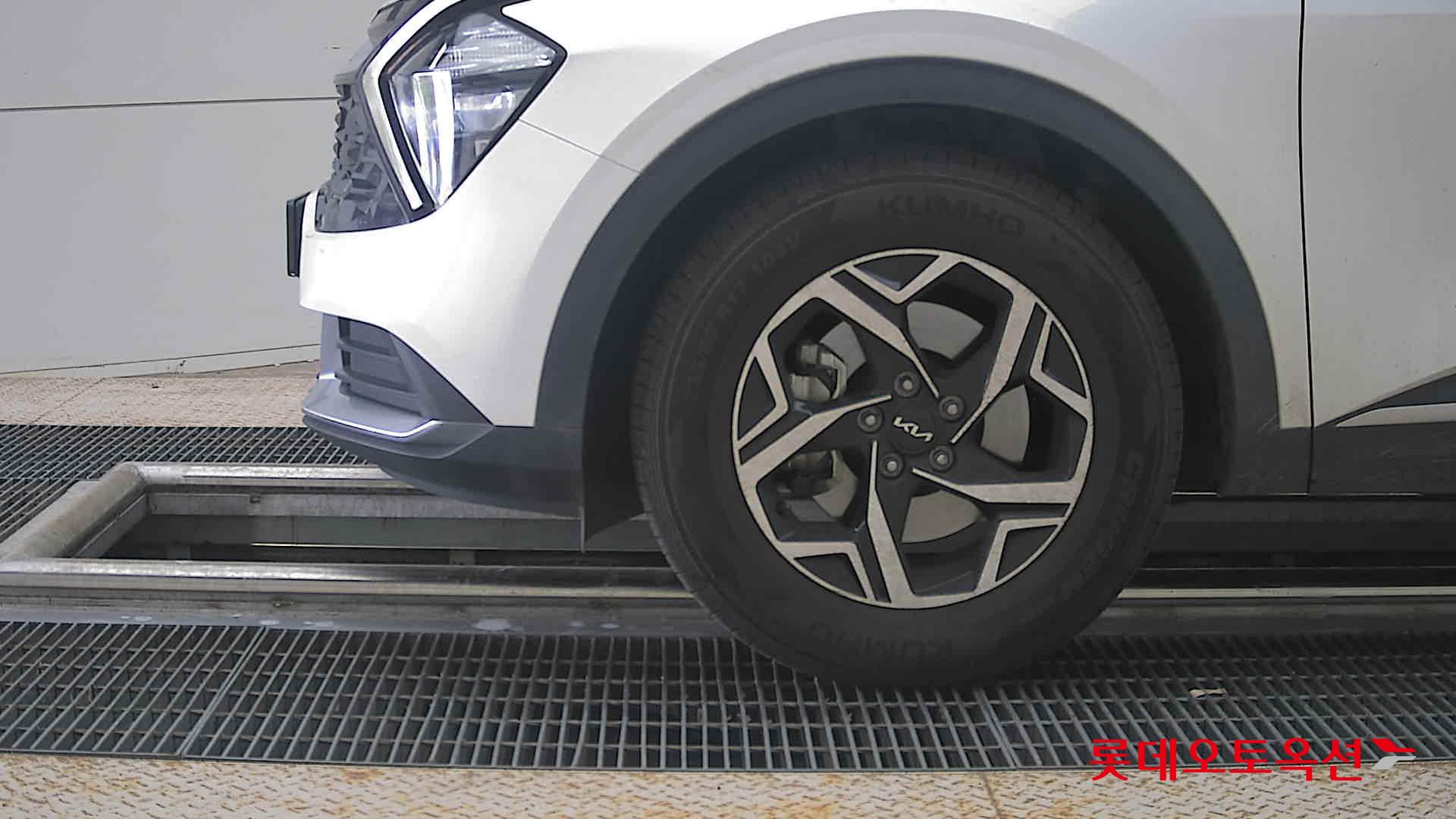 2022 - kia sportage
