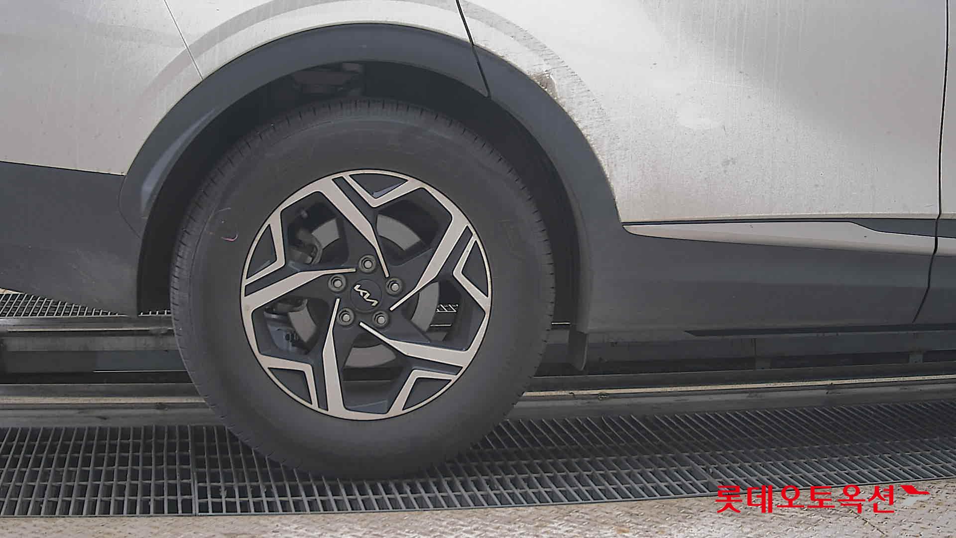 2022 - kia sportage