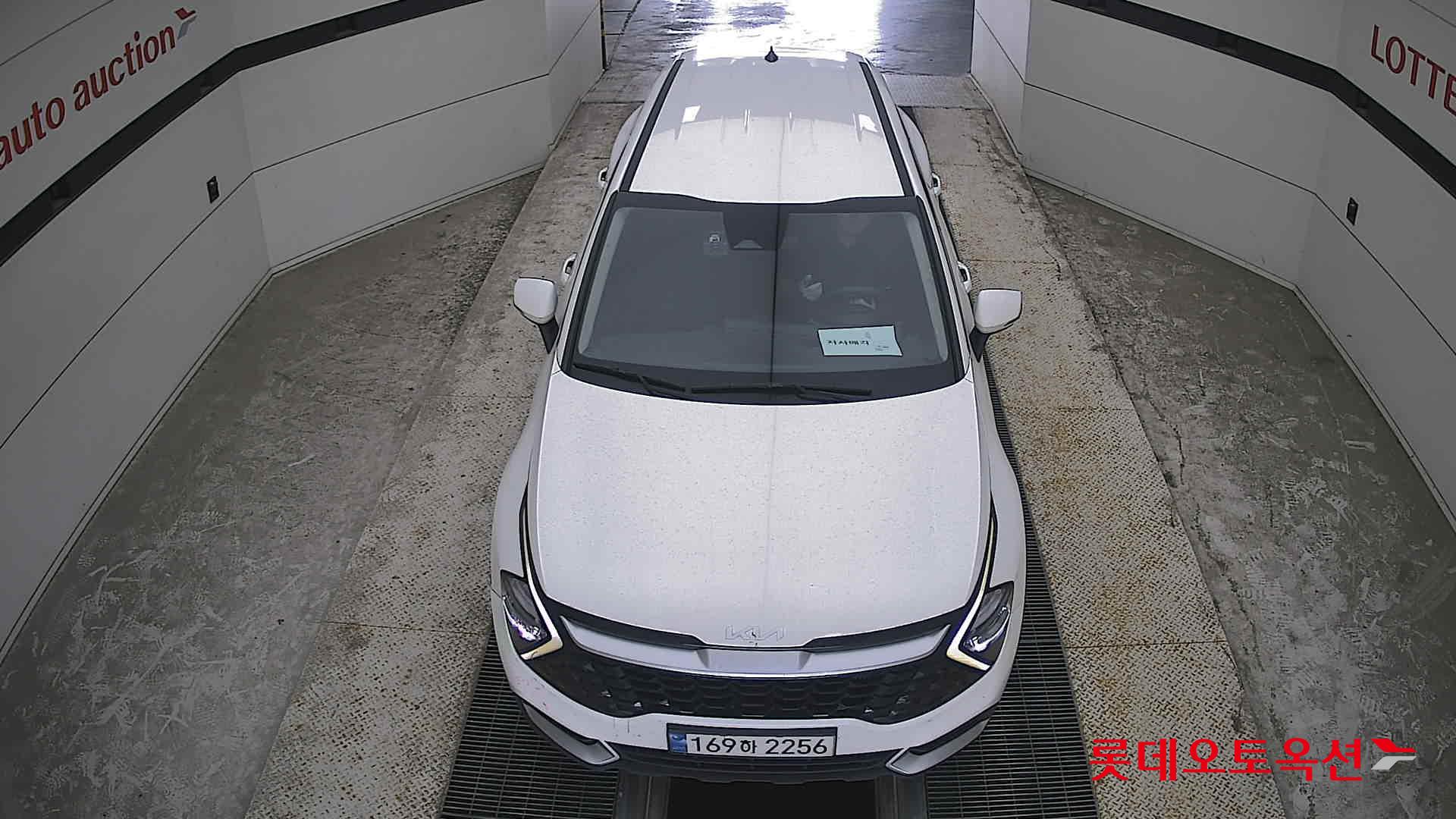 2022 - kia sportage