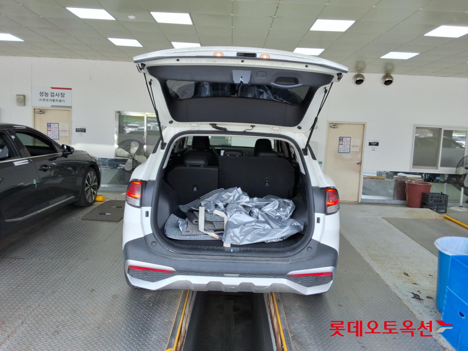 2022 - kia sportage