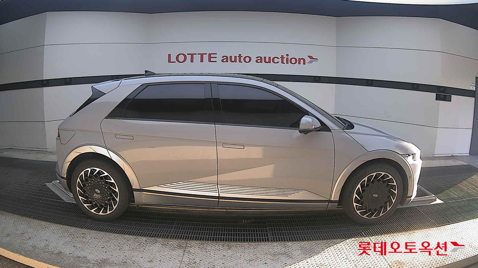 2022 - hyundai ioniq