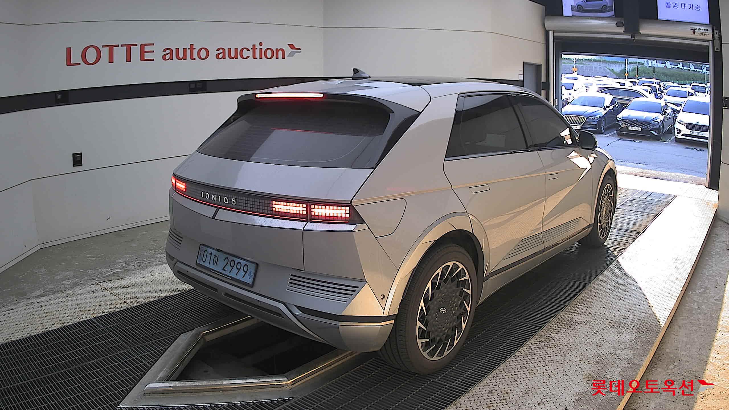 2022 - hyundai ioniq