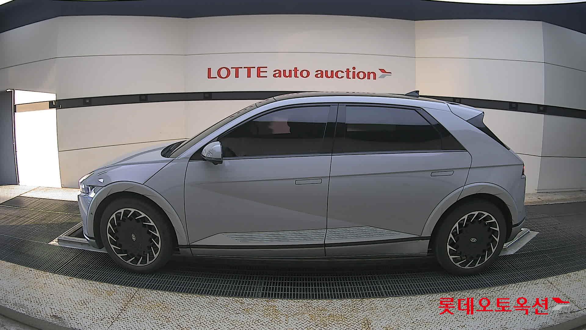 2022 - hyundai ioniq