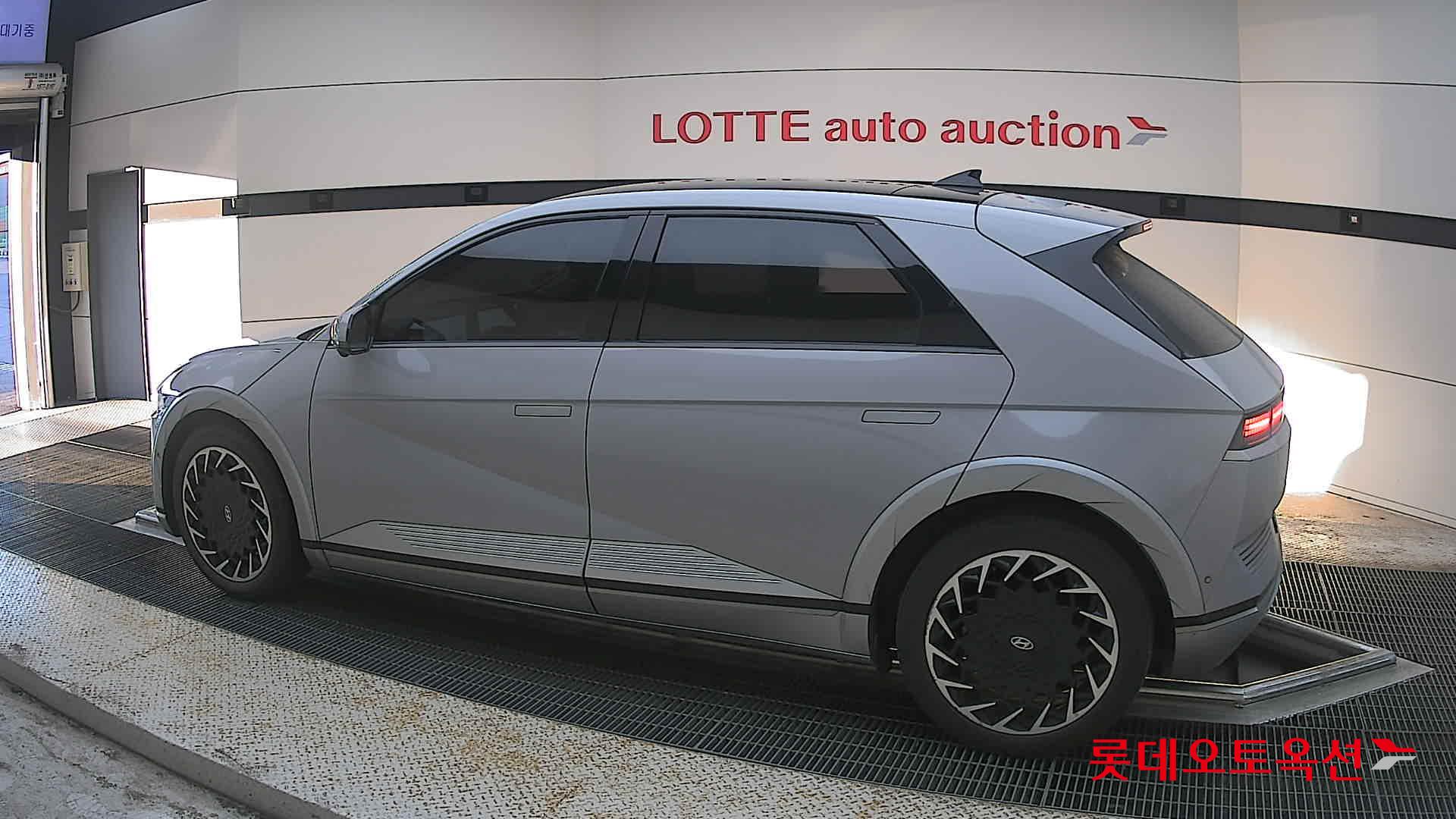 2022 - hyundai ioniq