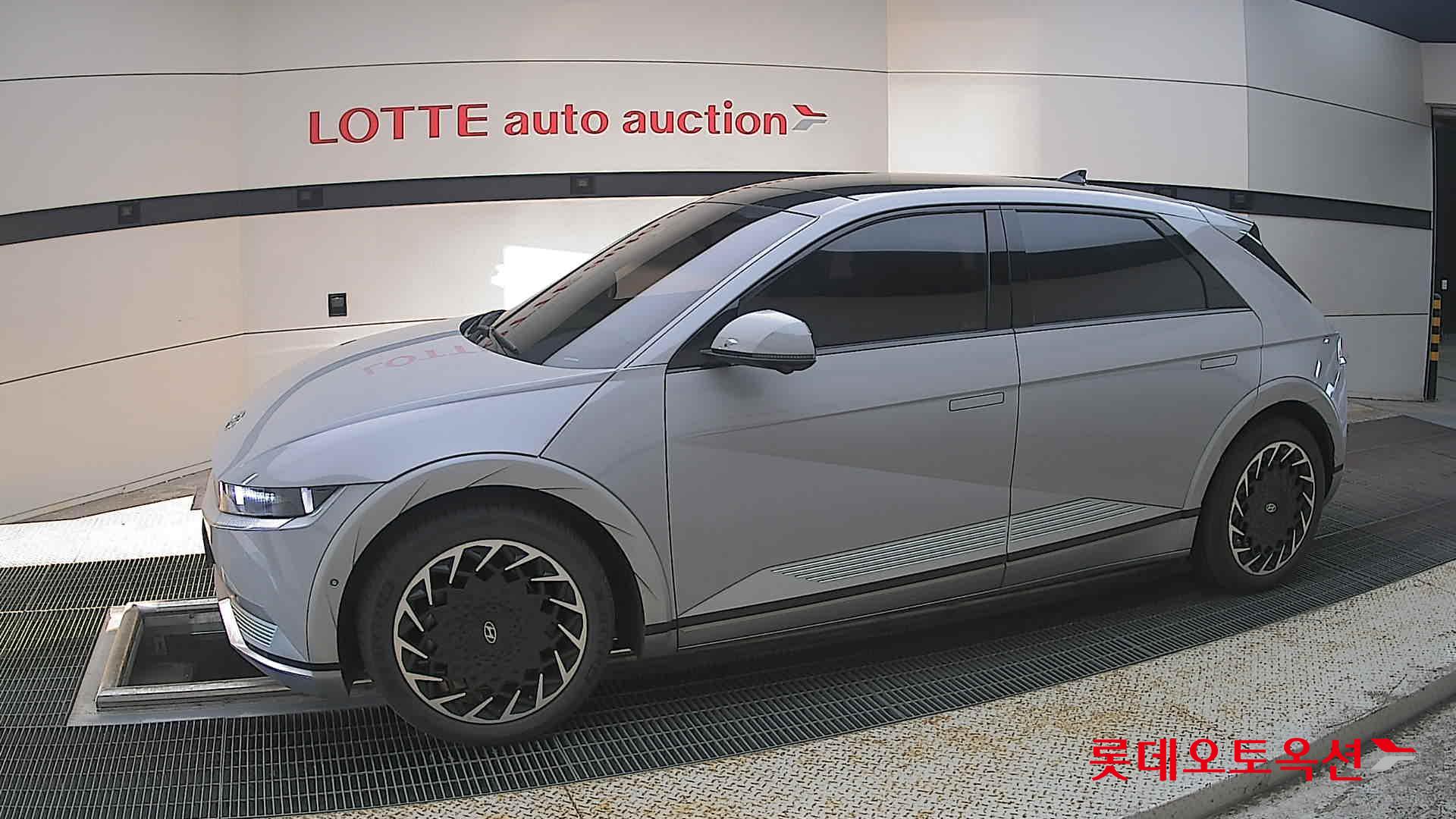 2022 - hyundai ioniq