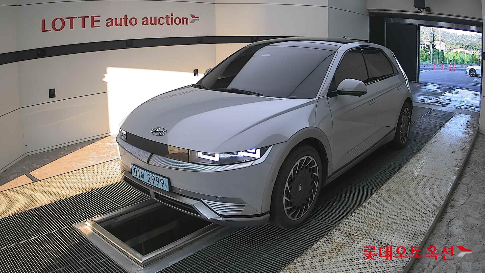 2022 - hyundai ioniq