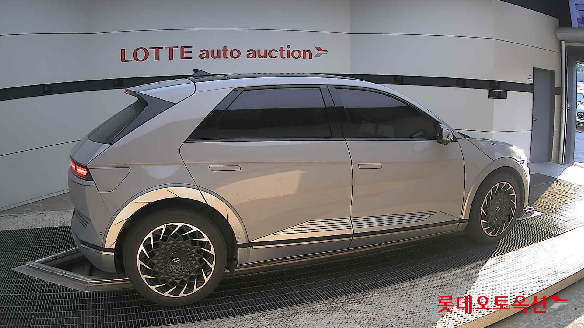 2022 - hyundai ioniq