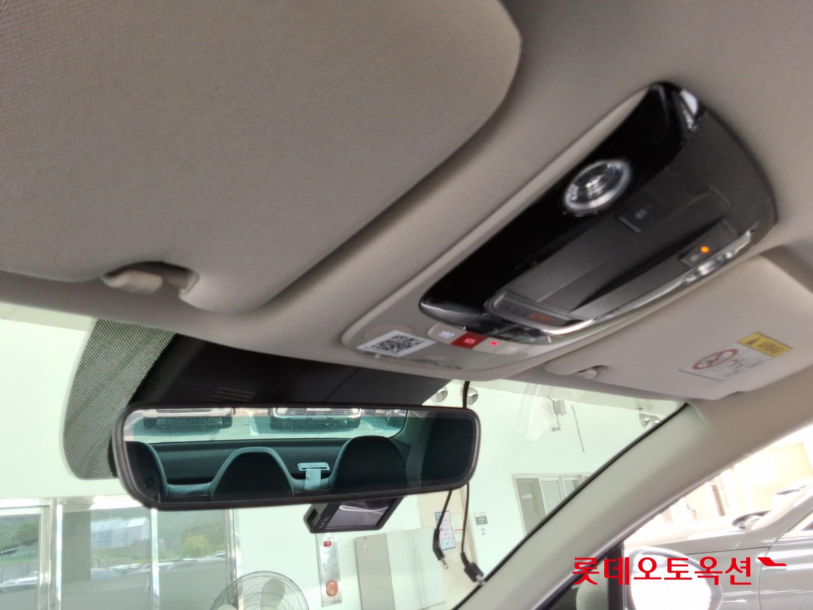 2022 - kia k5