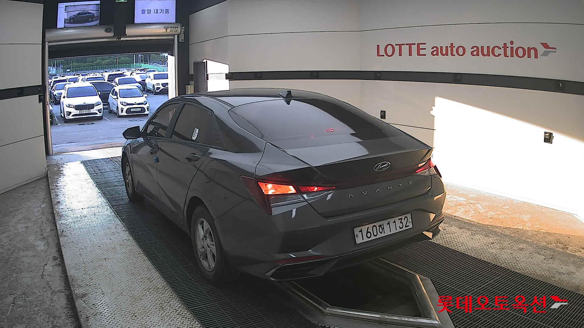 2021 - hyundai avante