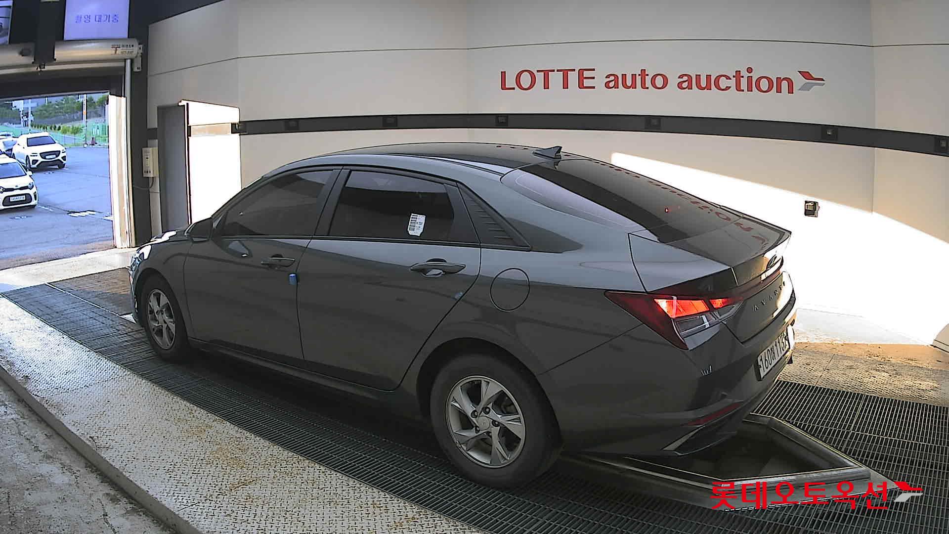 2021 - hyundai avante