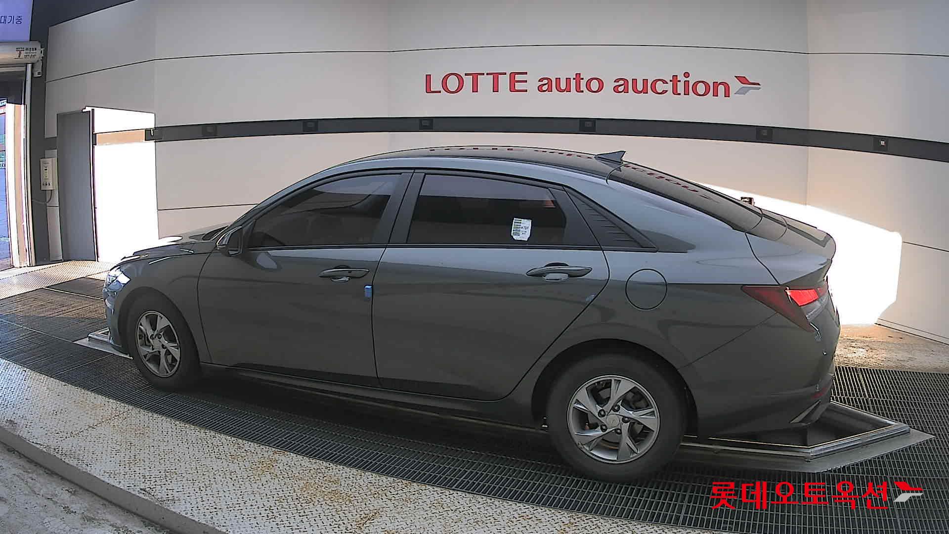 2021 - hyundai avante